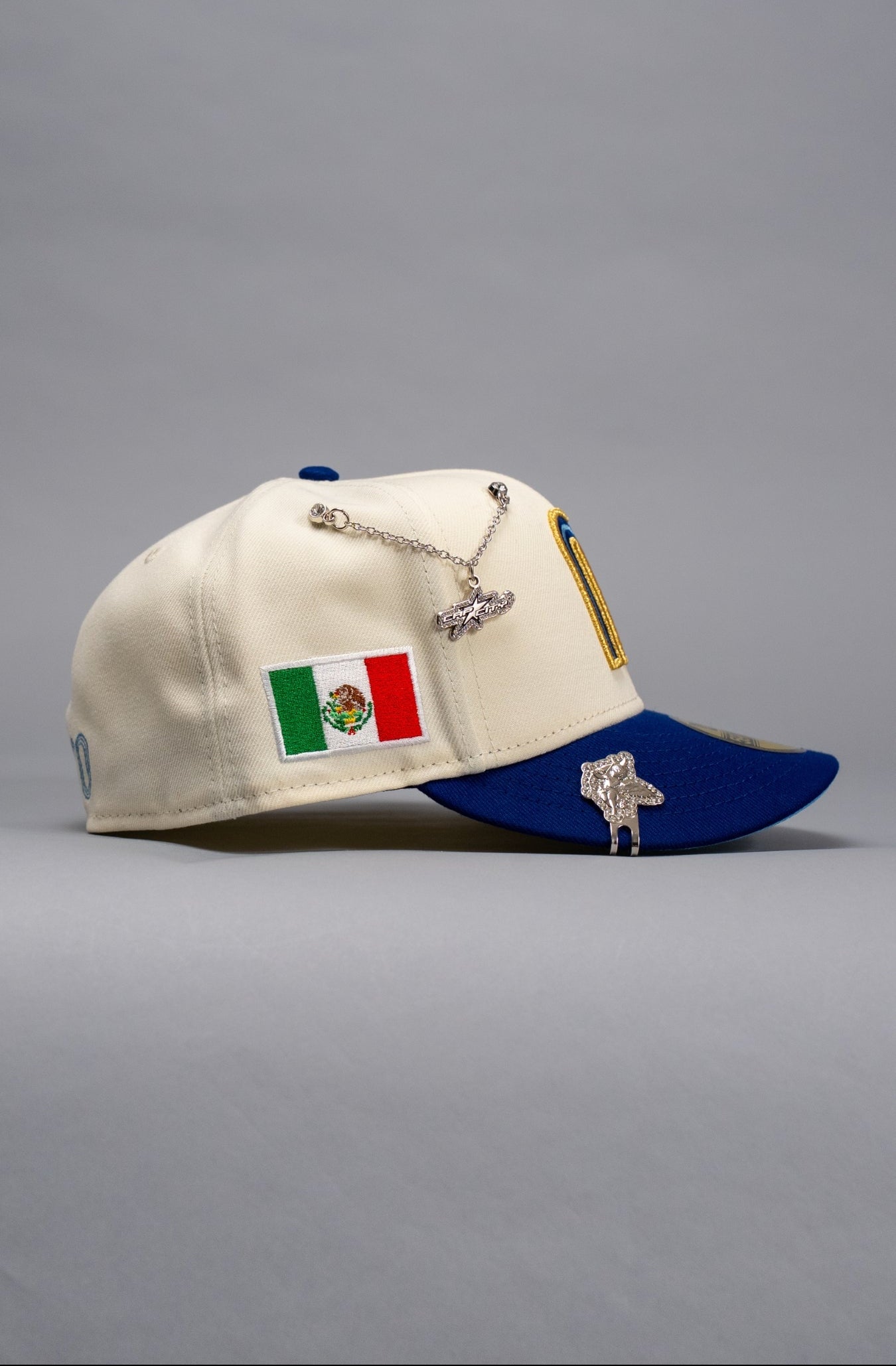 NEW ERA EXCLUSIVE 59FIFTY CHROME/BLUE MEXICO 2025 WORLD BASEBALL CLASSIC W/ MEXICO FLAG SIDE PATCH