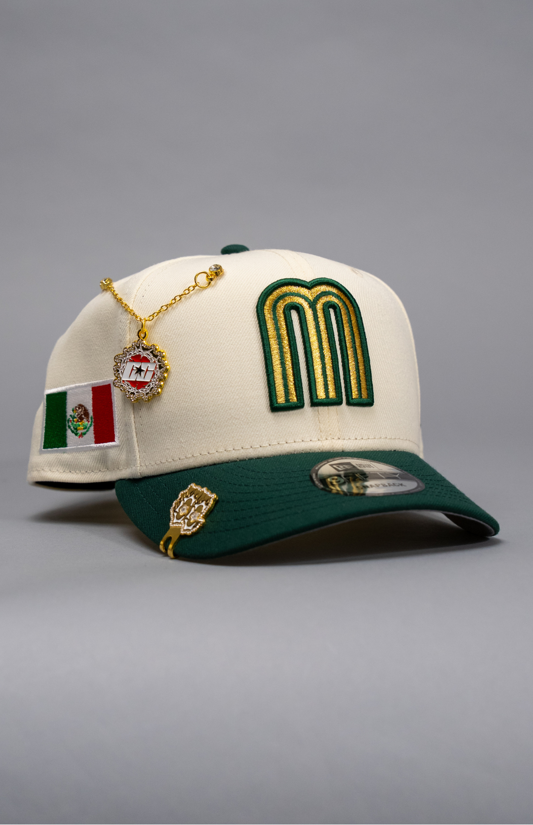 NEW ERA EXCLUSIVE 9FIFTY CHROME/FOREST GREEN MEXICO 2025 WORLD BASEBALL CLASSIC SNAPBACK W/ MEXICO FLAG SIDE PATCH