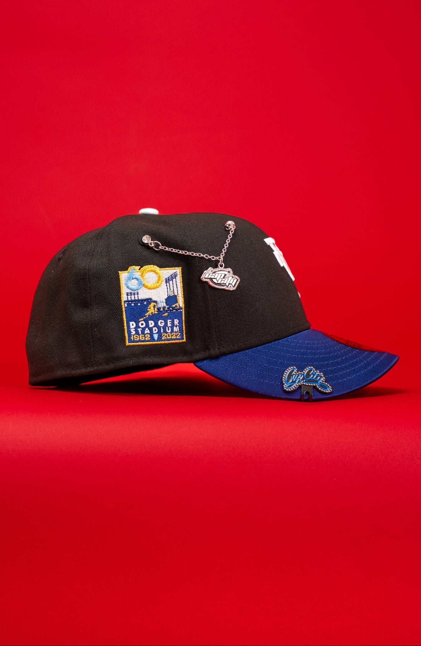 NEW ERA EXCLUSIVE 59FIFTY BLACK/SATIN BLUE UPSIDE DOWN LOS ANGELES DODGERS W/ 60TH ANNIVERSARY SIDE PATCH