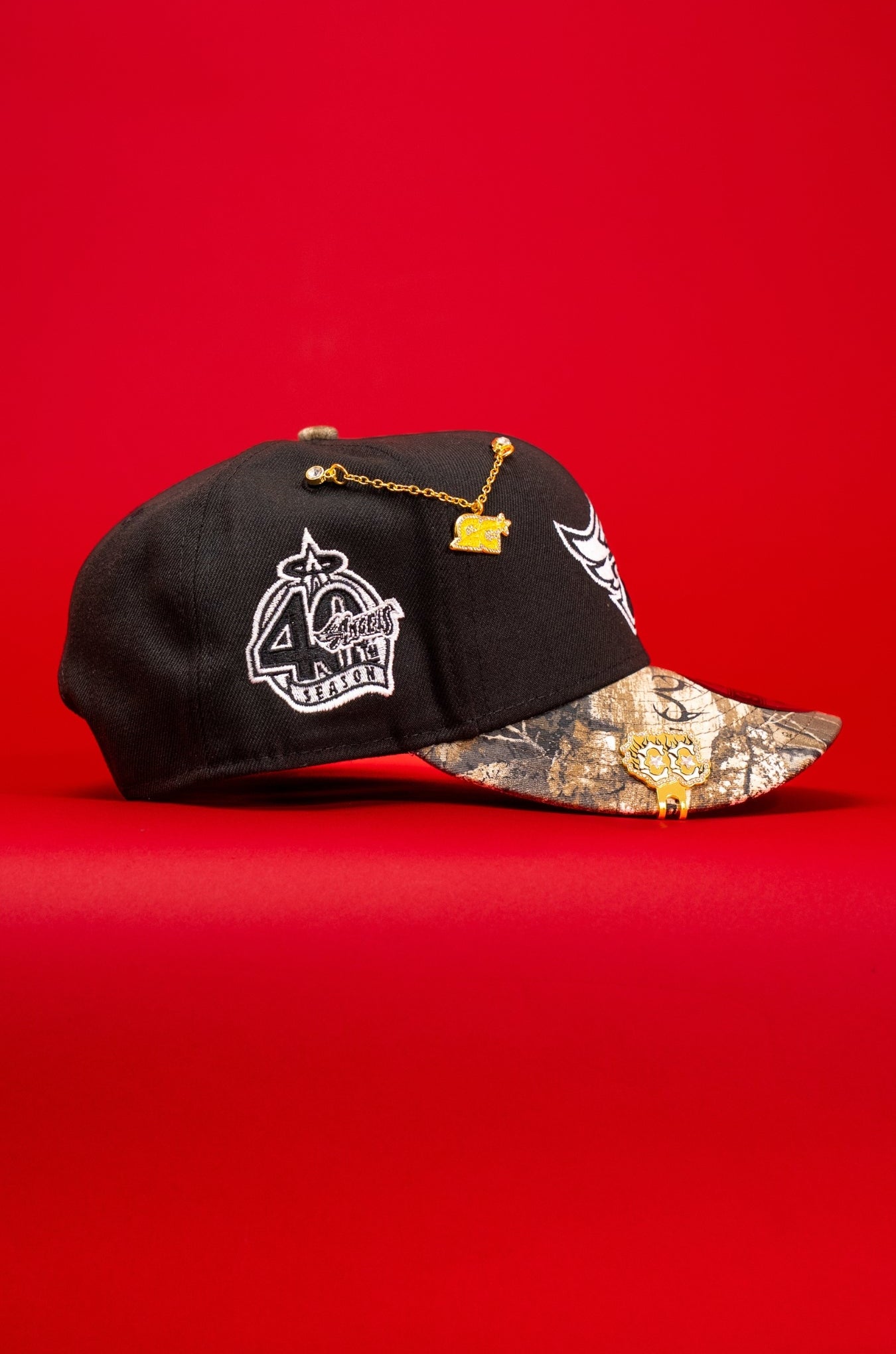 NEW ERA EXCLUSIVE 9FIFTY BLACK/REALTREE ANAHEIM ANGELS SNAPBACK W/ 50TH ANNIVERSARY SIDE PATCH