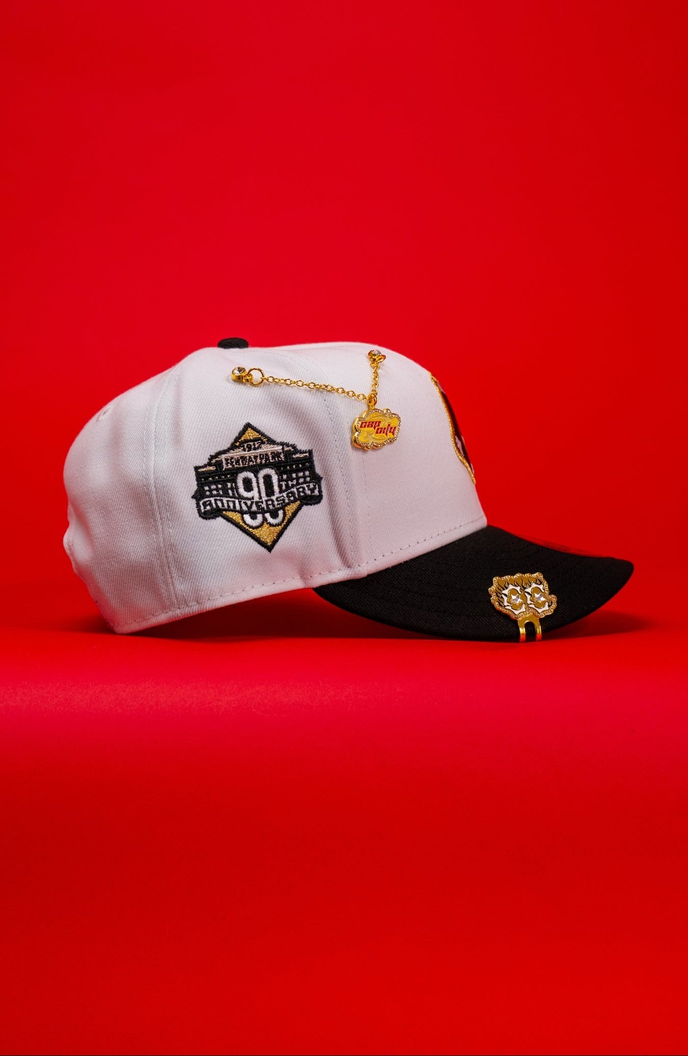 NEW ERA EXCLUSIVE 9FIFTY PEARL WHITE BOSTON RED SOX SNAPBACK W/ 90TH ANNIVERSARY SIDE PATCH