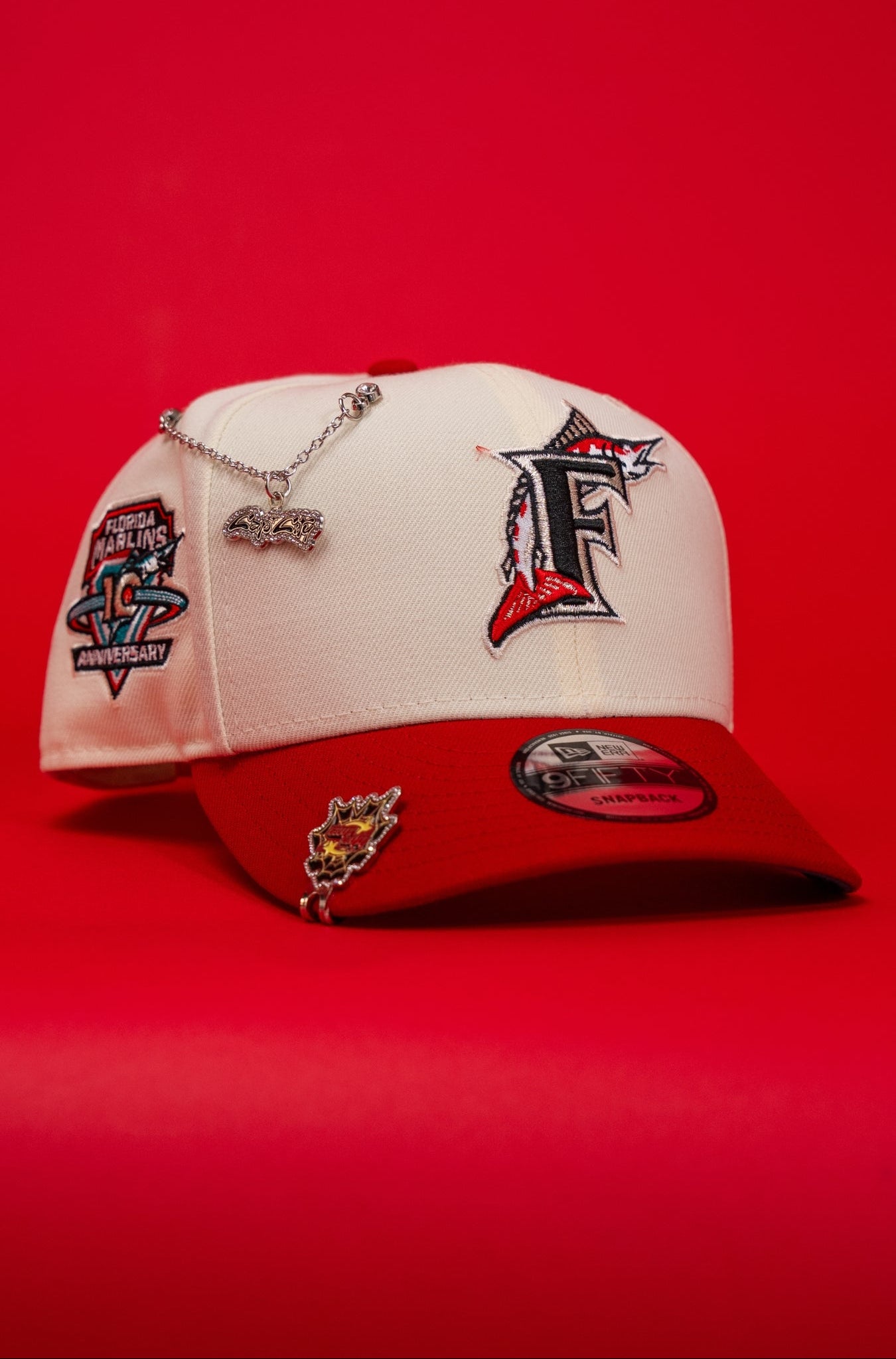 NEW ERA EXCLUSIVE 9FIFTY CHROME/RED MIAMI MARLINS SNAPBACK W/ 10TH ANNIVERSARY SIDE PATCH