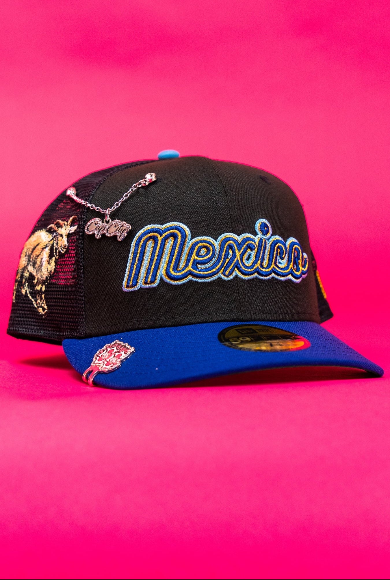 NEW ERA EXCLUSIVE 59FIFTY BLACK/BLUE 2025 WBC MEXICO SCRIPT MESHBACK W/ "EL CHIVO" SIDE PATCH