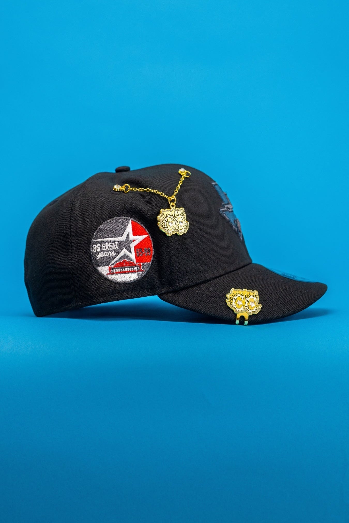 NEW ERA EXCLUSIVE 9FIFTY BLACKED OUT HOUSTON ASTROS SNAPBACK W/ "35 GREAT YEARS" SIDE PATCH