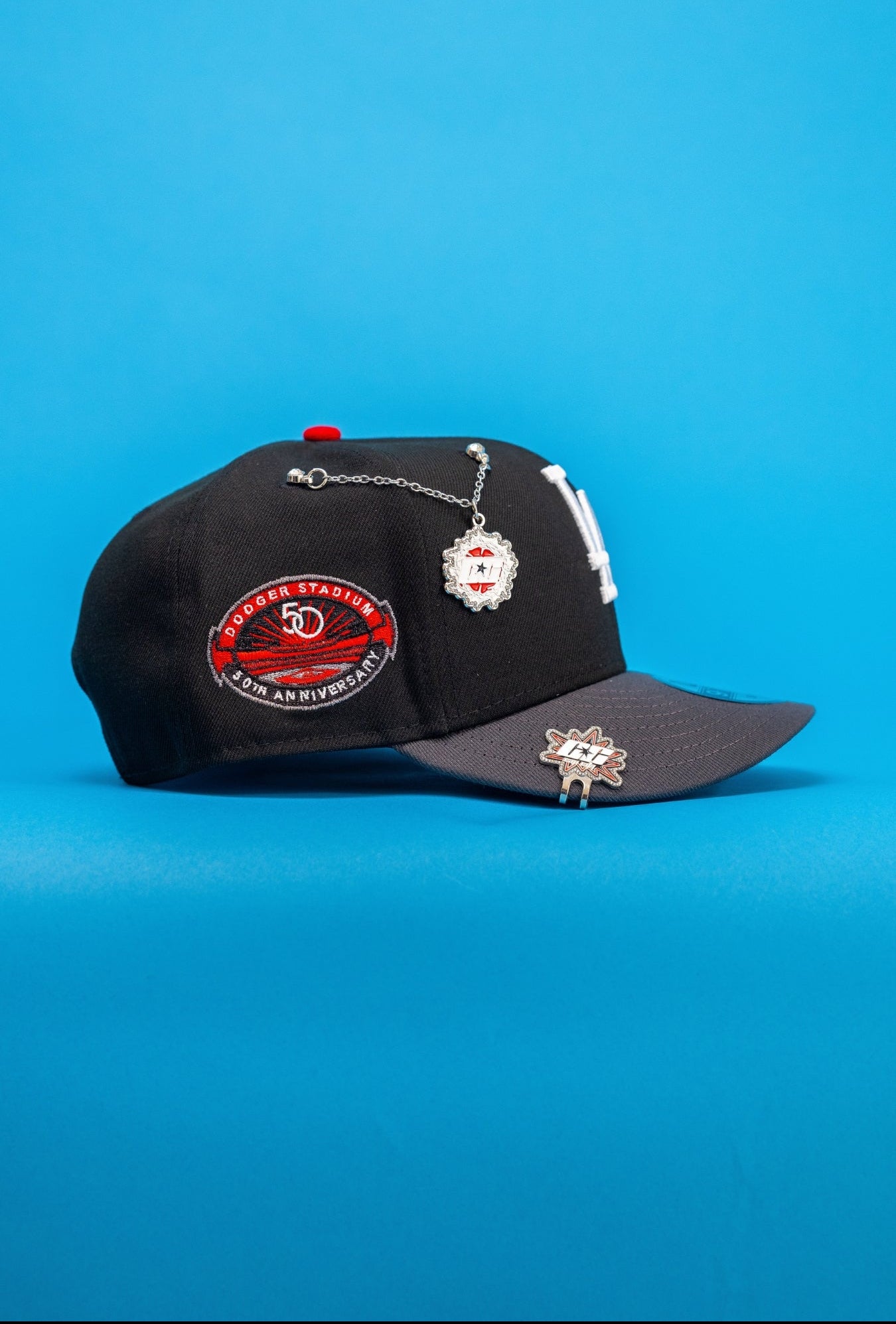 NEW ERA EXCLUSIVE 9FIFTY BLACK/GREY LOS ANGELES DODGERS SNAPBACK W/ ROSES + 50TH ANNIVERSARY SIDE PATCH