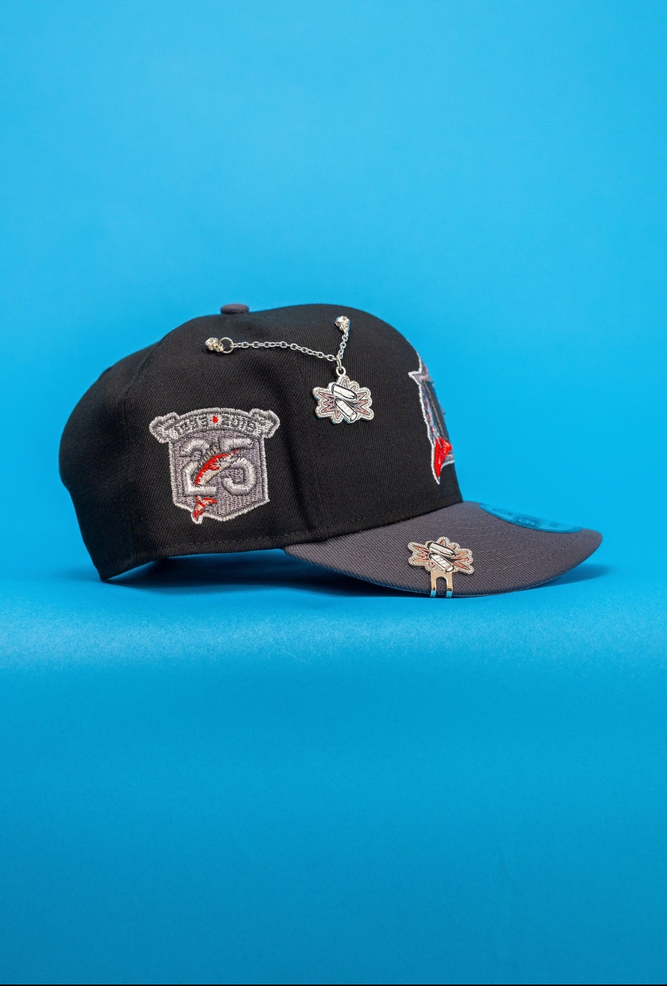 NEW ERA EXCLUSIVE 9FIFTY BLACK/GREY MIAMI MARLINS SNAPBACK W/ 25TH ANNIVERSARY SIDE PATCH