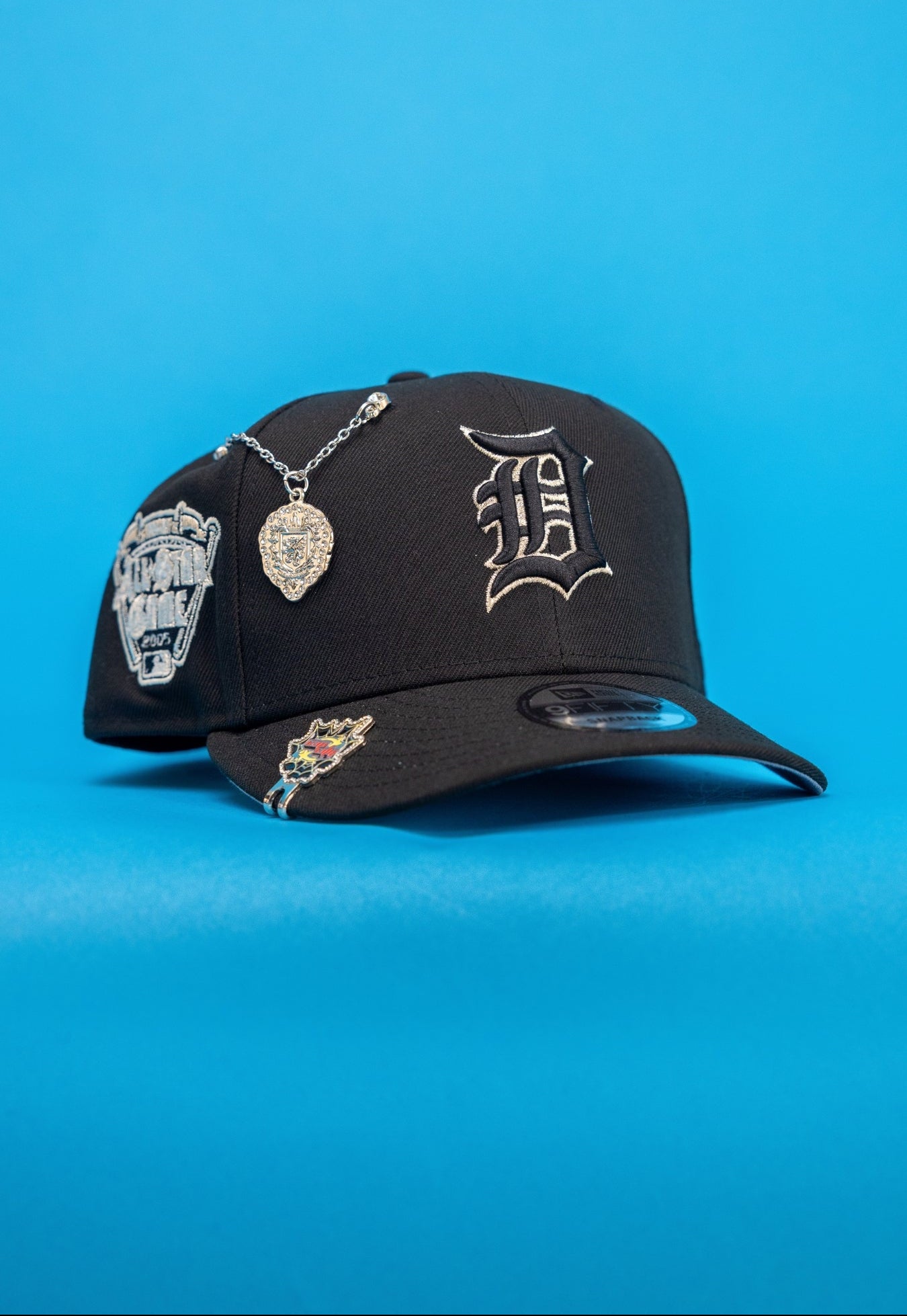 NEW ERA EXCLUSIVE 9FIFTY BLACK DETROIT TIGERS SNAPBACK W/ OUTLINE + ALL STAR GAME SIDE PATCH
