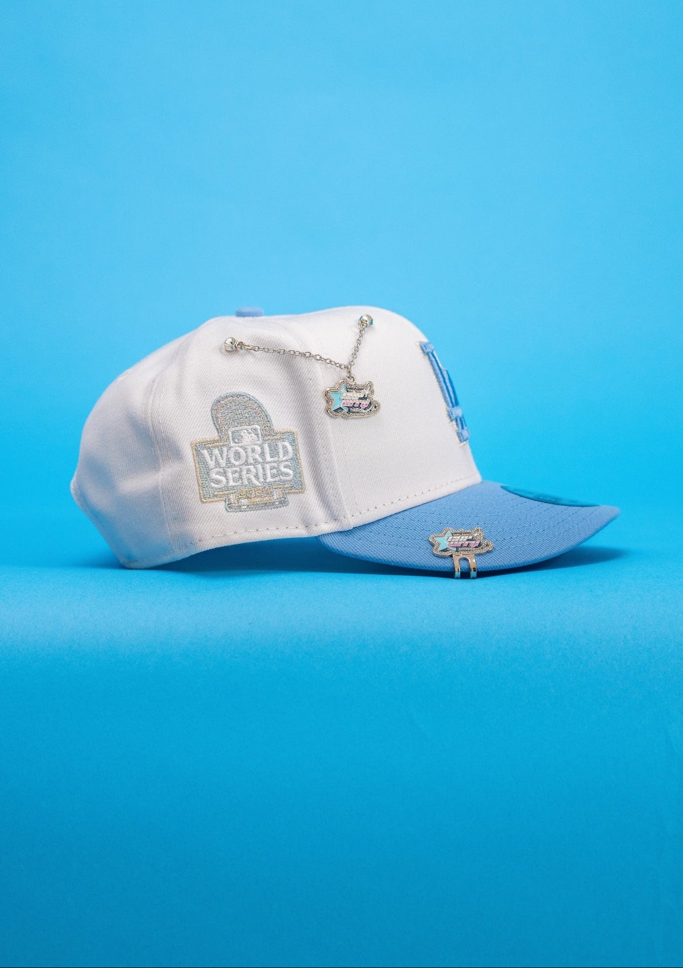 NEW ERA EXCLUSIVE 9FIFTY PEARL WHITE LOS ANGELES DODGERS SNAPBACK W/ WORLD SERIES SIDE PATCH