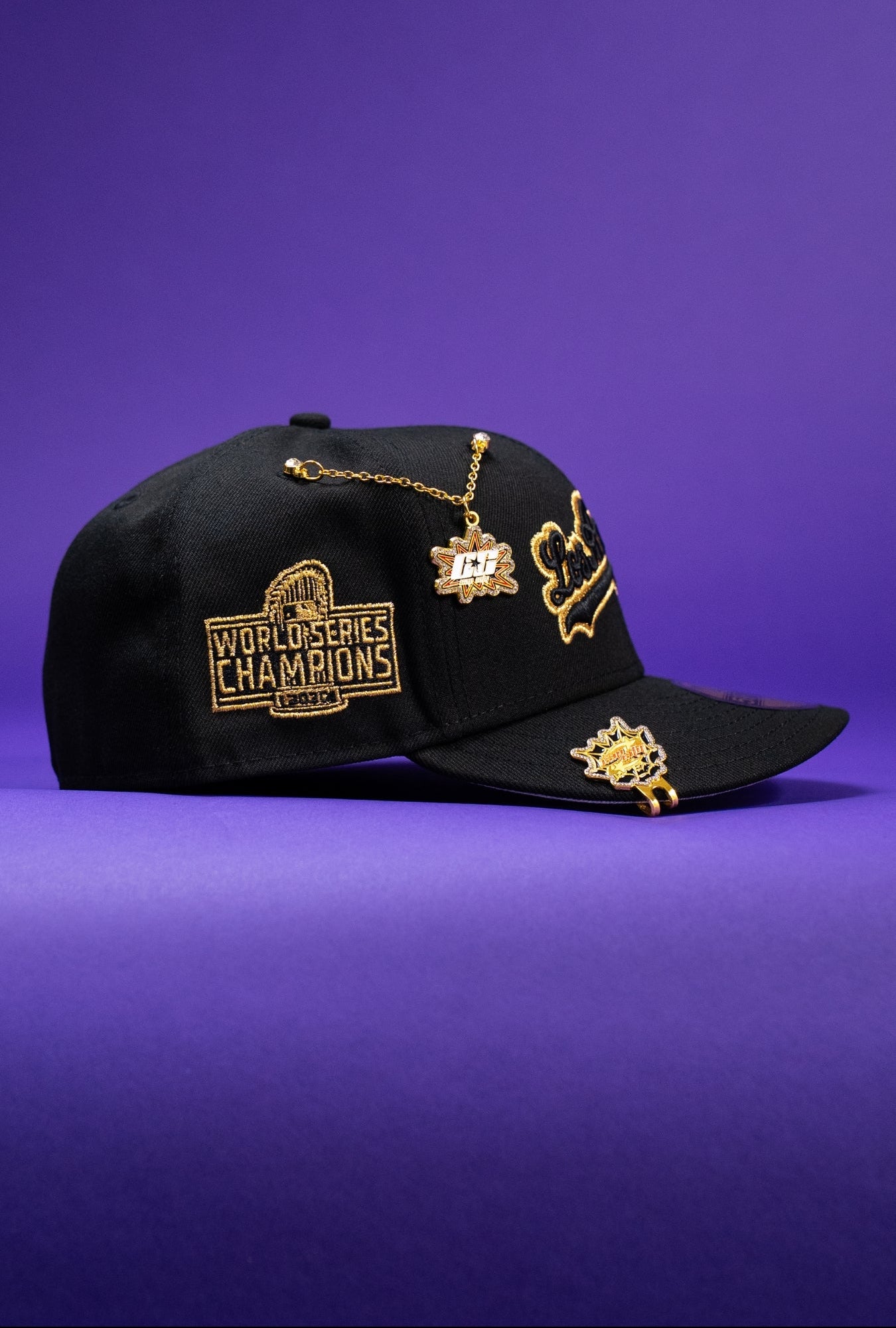 NEW ERA EXCLUSIVE 59FIFTY BLACK LOS ANGELES DODGERS SCRIPT W/ WORLD SERIES CHAMPIONS SIDE PATCH