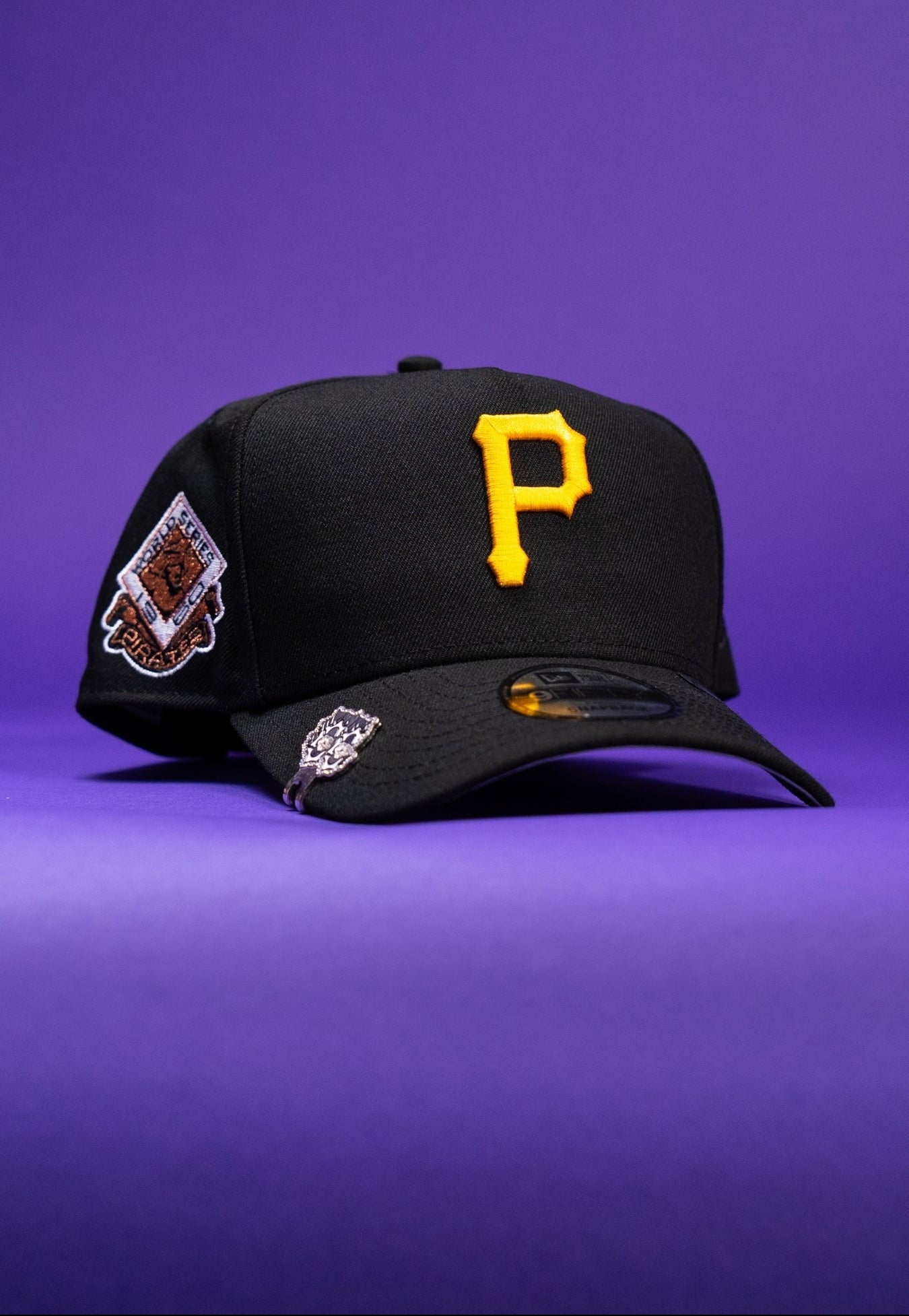 NEW ERA 9FIFTY A-FRAME BLACK PITTSBURGH PIRATES W/ WORLD SERIES SIDE PATCH