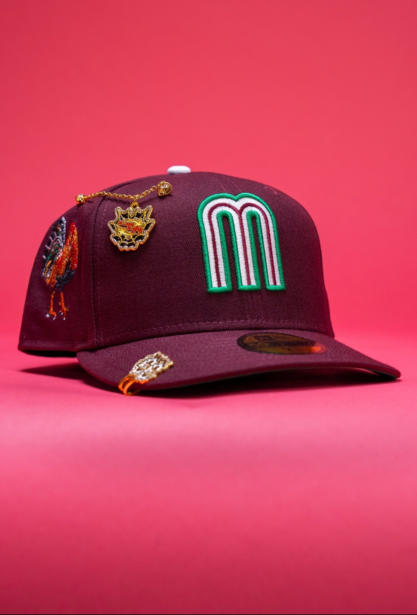 NEW ERA EXCLUSIVE 59FIFTY BURGUNDY 2025 WBC MEXICO W/ EL GALLO SIDE PATCH