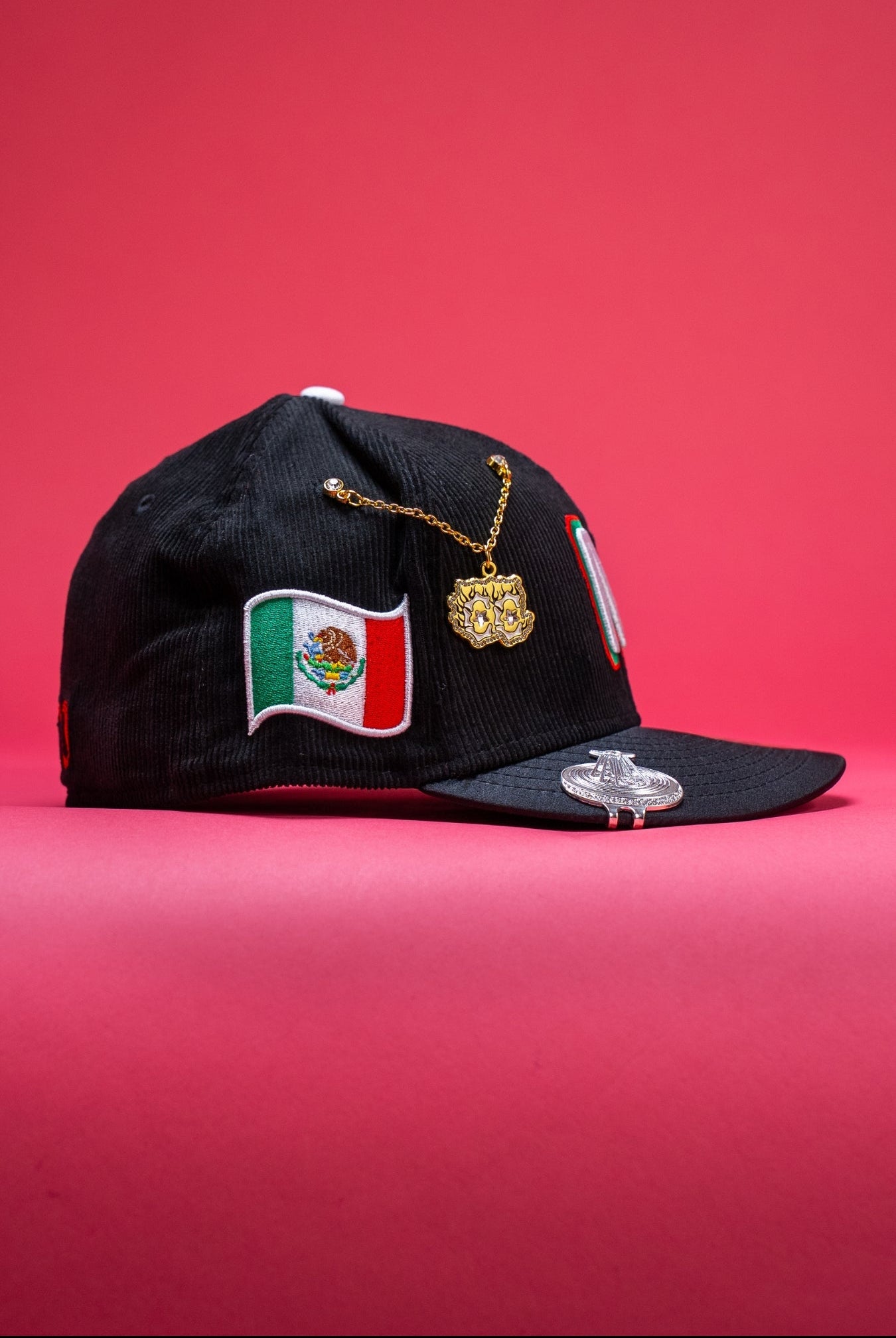 NEW ERA EXCLUSIVE 59FIFTY CORDUROY 2025 WBC MEXICO W/ MEXICO FLAG SIDE PATCH