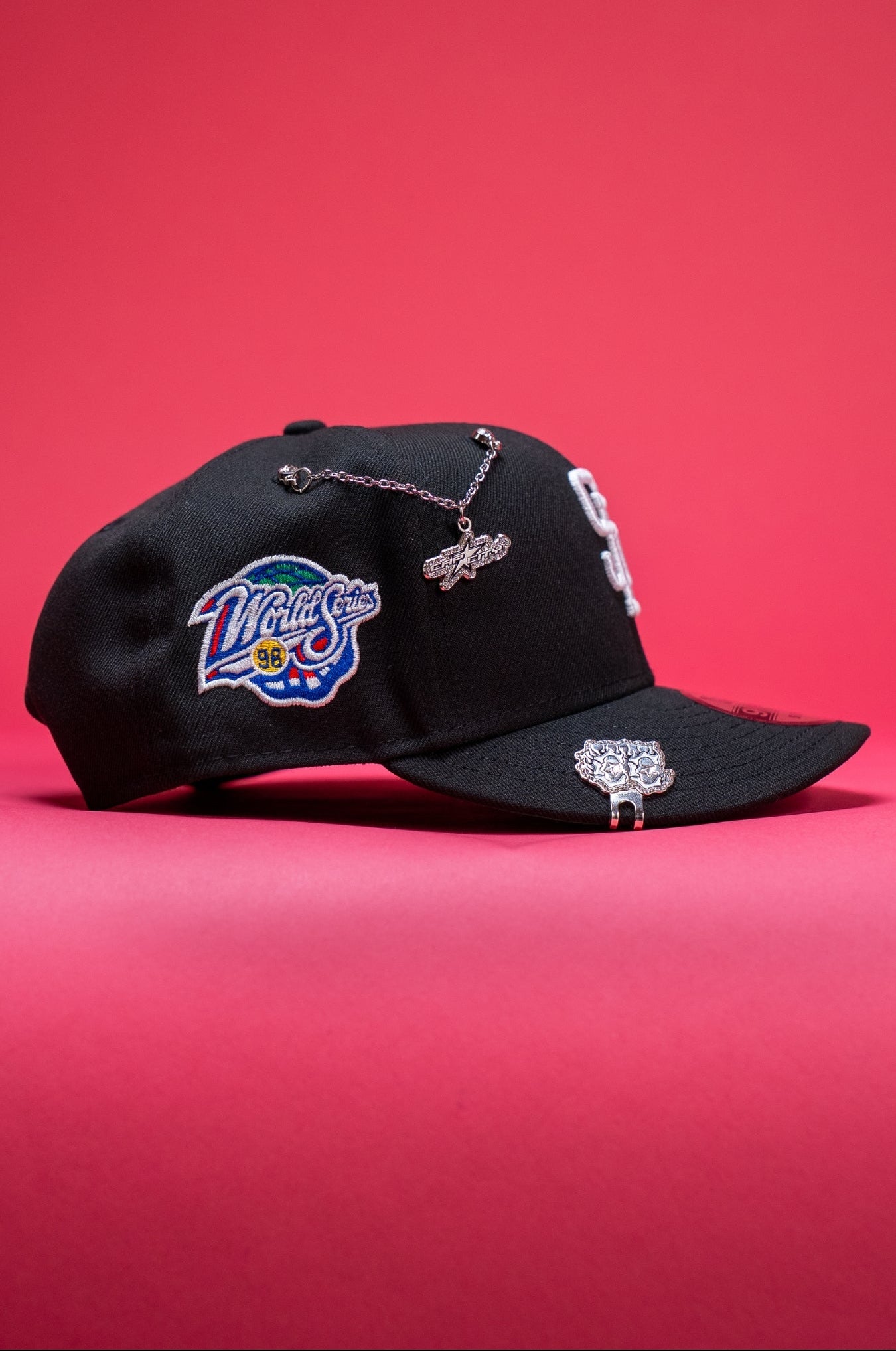 NEW ERA EXCLUSIVE 9FIFTY BLACK SAN DIEGO PADRES SNAPBACK W/ WORLD SERIES SIDE PATCH