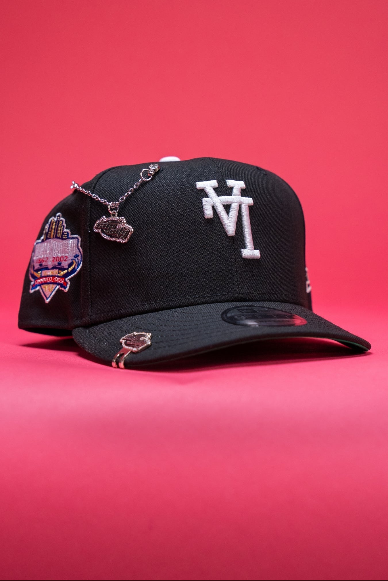 NEW ERA EXCLUSIVE 9FIFTY BLACK UPSIDE DOWN LOS ANGELES DODGERS SNAPBACK W/ 40TH ANNIVERSARY SIDE PATCH