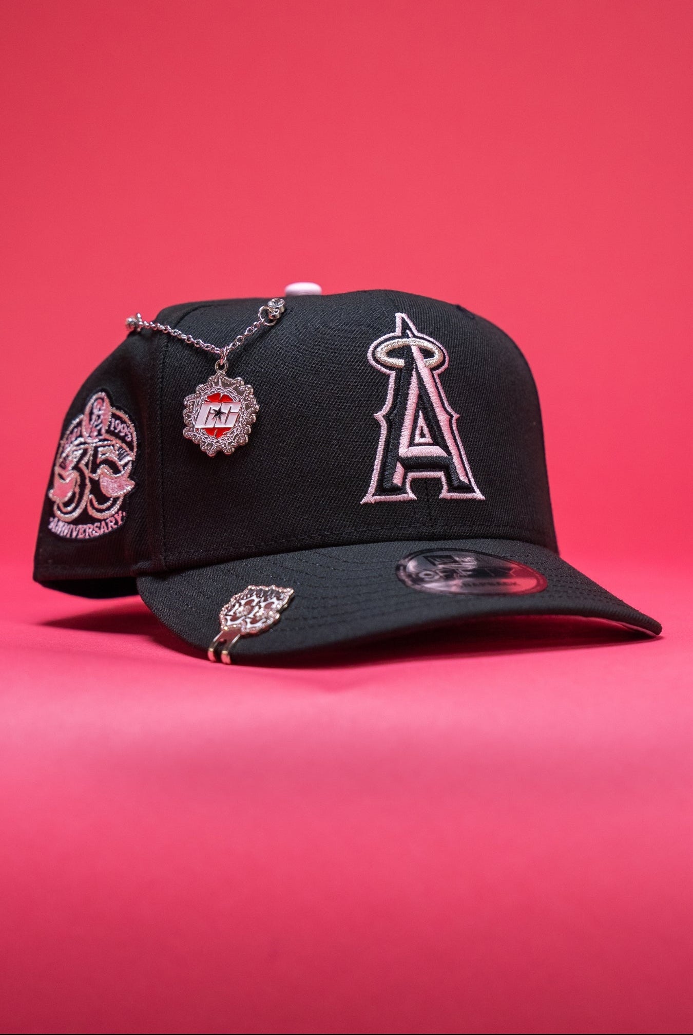 NEW ERA EXCLUSIVE 9FIFTY BLACK ANAHEIM ANGELS SNAPBACK W/ 35TH ANNIVERSARY SIDE PATCH