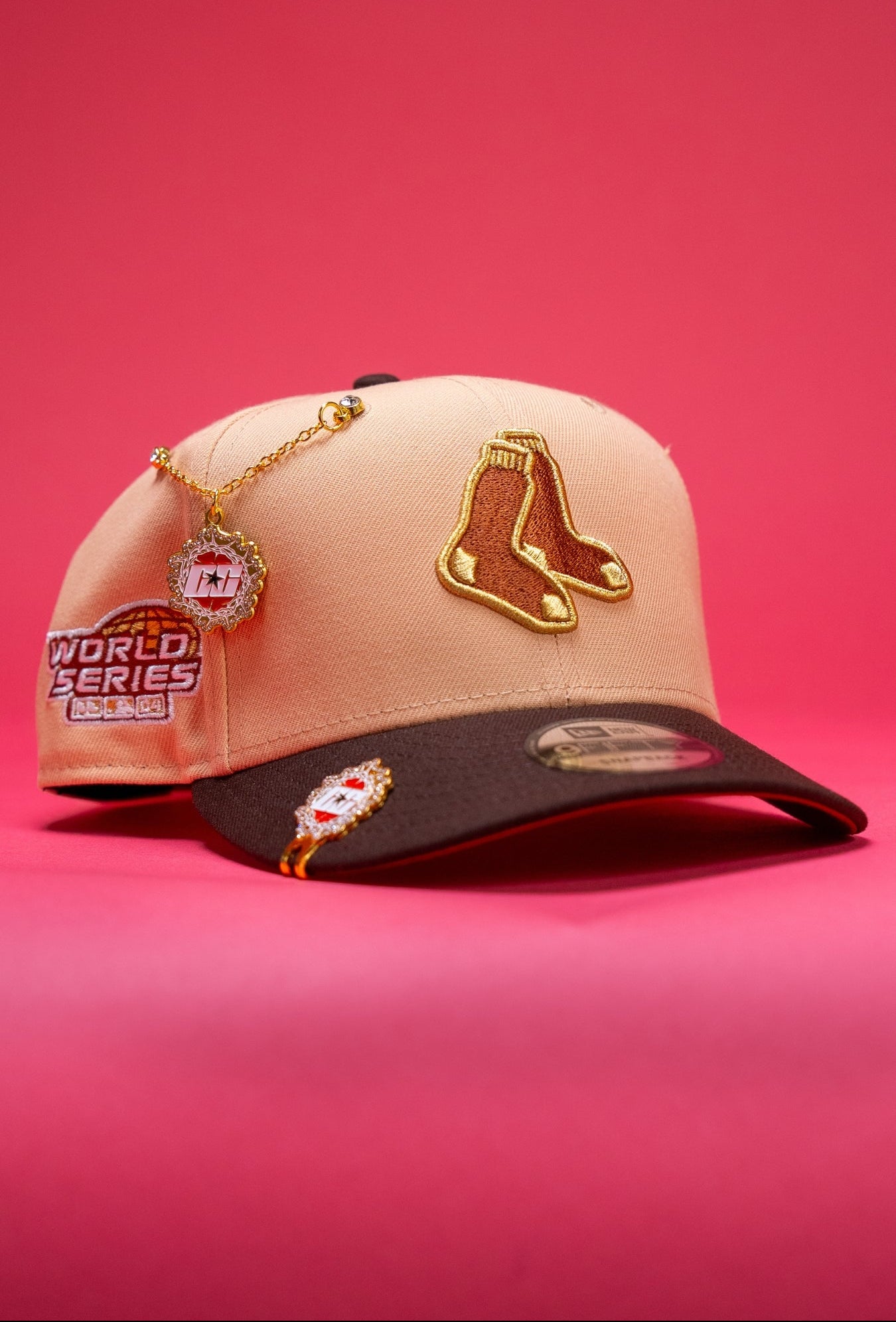 NEW ERA EXCLUSIVE 9FIFTY SOFT PEACH BOSTON RED SOX SNAPBACK W/ 2004 WORLD SERIES SIDE PATCH
