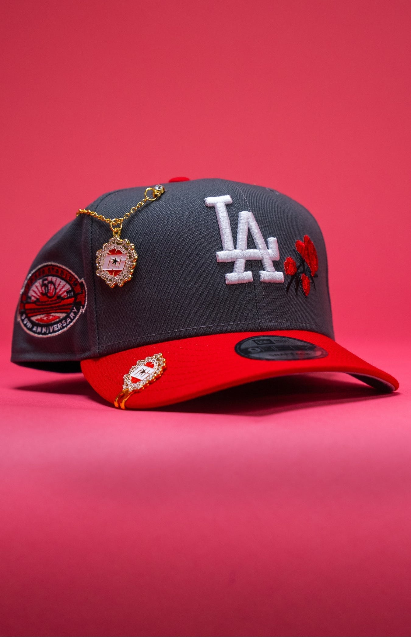NEW ERA EXCLUSIVE 9FIFTY GREY/RED LOS ANGELES DODGERS SNAPBACK W/ ROSE + 50TH ANNIVERSARY SIDE PATCH