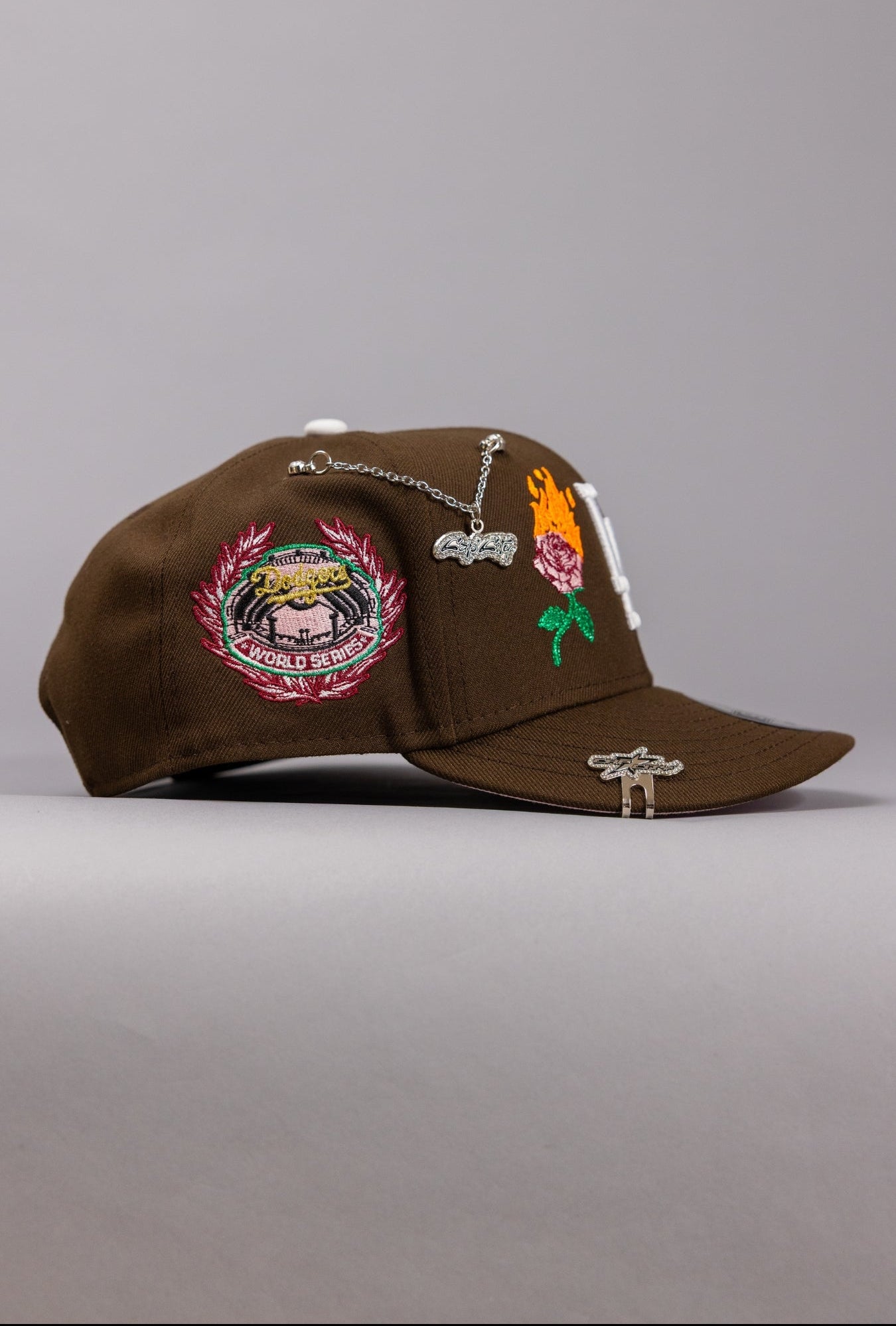 NEW ERA EXCLUSIVE 9FIFTY BROWN LOS ANGELES DODGERS SNAPBACK W/ BURNT ROSES + WORLD SERIES SIDE PATCH
