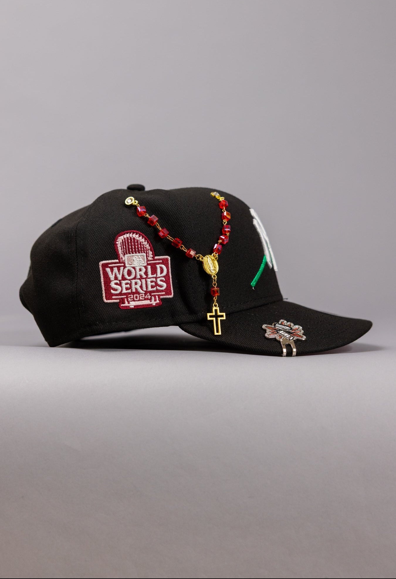 New Era Exclusive 9FIFTY Black New York Yankees Snapback W/ Rose + Wor