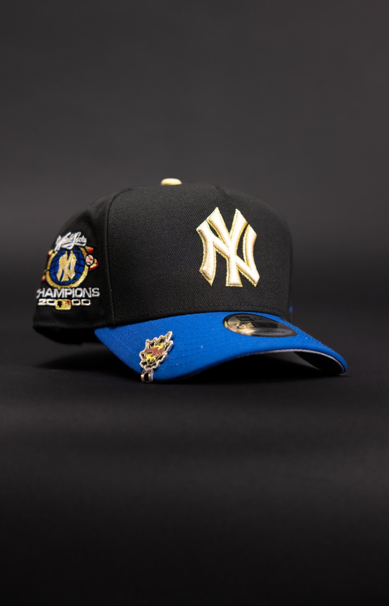 NEW ERA 9FIFTY A-FRAME BLACK/NAVY NEW YORK YANKEES SNAPBACK W/ WORLD SERIES CHAMPIONS SIDE PATCH