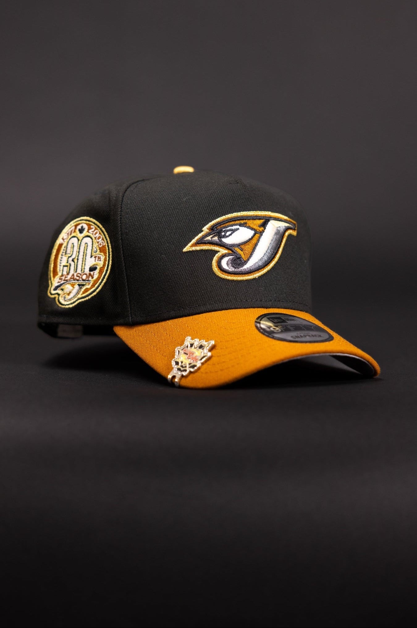 NEW ERA 9FIFTY A-FRAME BLACK/KHAKI TORONTO BLUE JAYS SNAPBACK W/ 30TH ANNIVERSARY SIDE PATCH