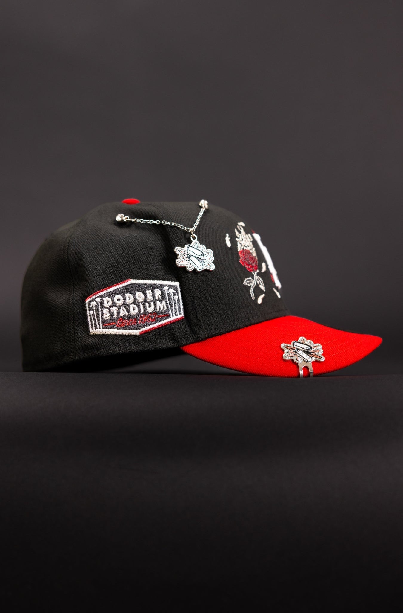 NEW ERA EXCLUSIVE 59FIFTY BLACK/RED LOS ANGELES DODGERS W/ BURNT ROSES + DODGERS STADIUM SIDE PATCH