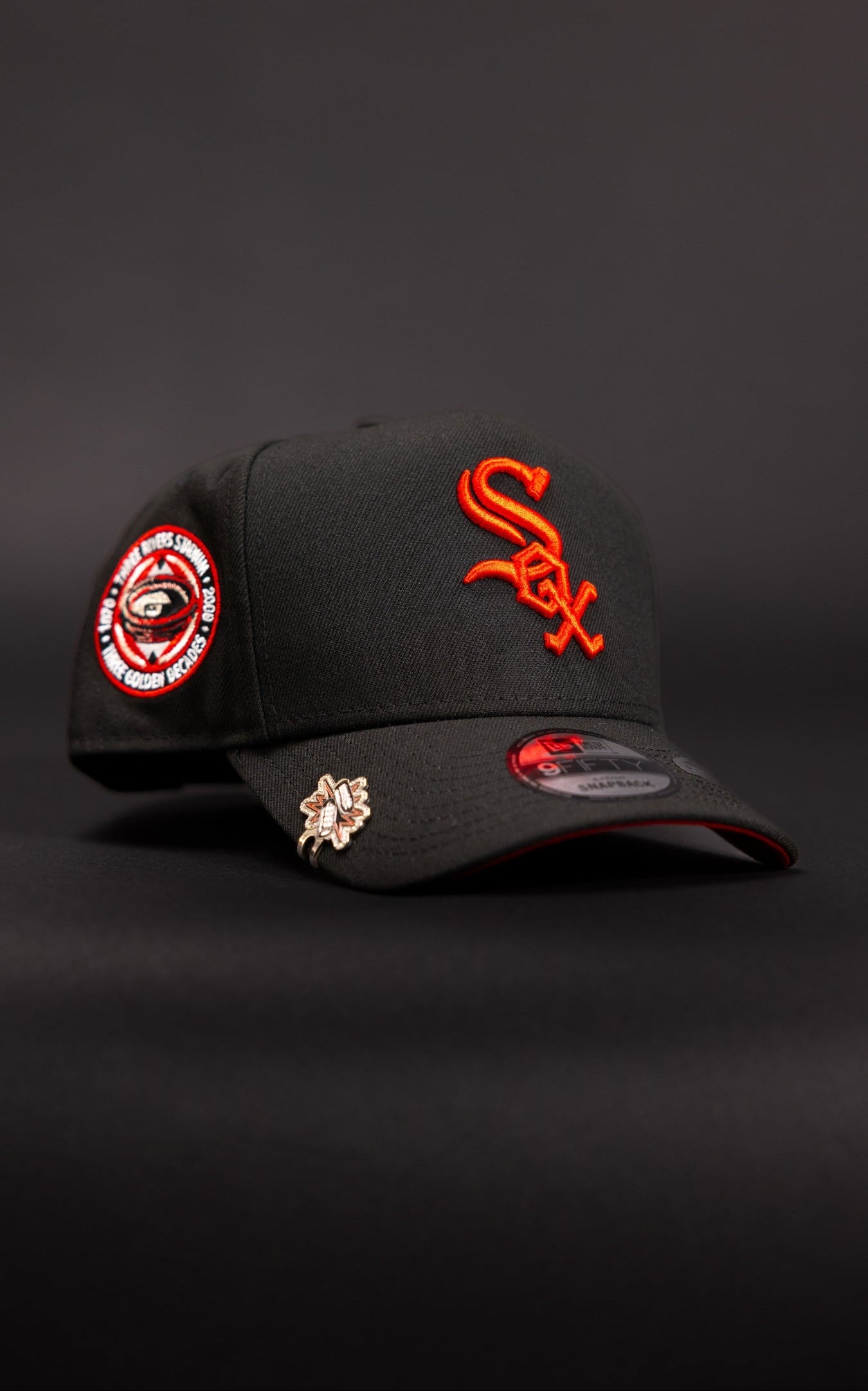 NEW ERA 9FIFTY A-FRAME BLACK CHICAGO WHITE SOX SNAPBACK W/ THREE GOLDEN DECADES SIDE PATCH