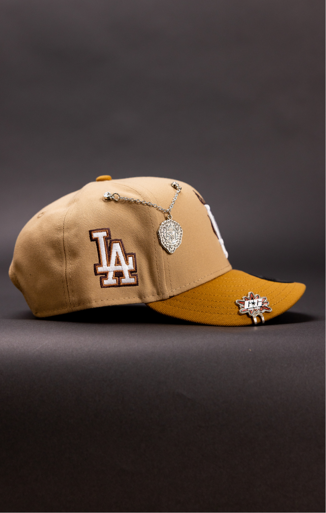 NEW ERA EXCLUSIVE 9FIFTY KHAKI LOS ANGELES DODGERS SNAPBACK W/ FLAME LOGO + LA SIDE PATCH