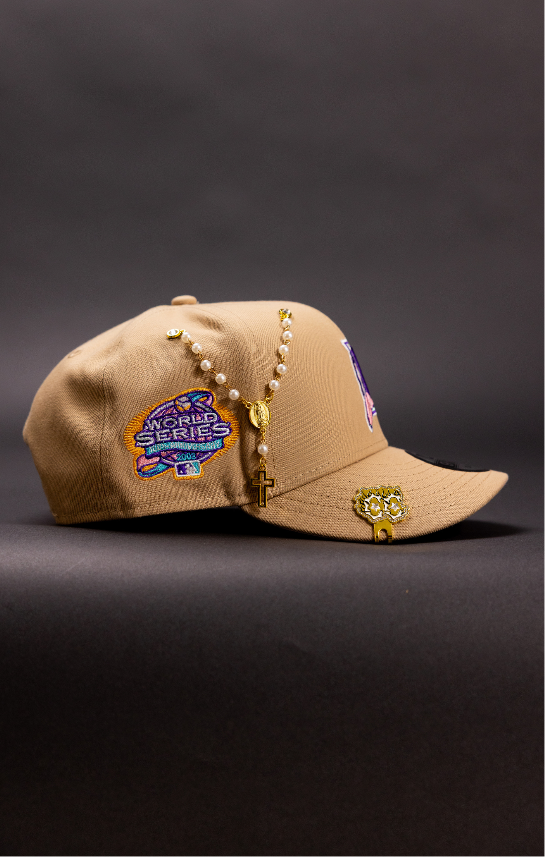 NEW ERA EXCLUSIVE 9FIFTY LIGHT KHAKI FLORIDA MARLINS SNAPBACK W/ WORLD SERIES SIDE PATCH
