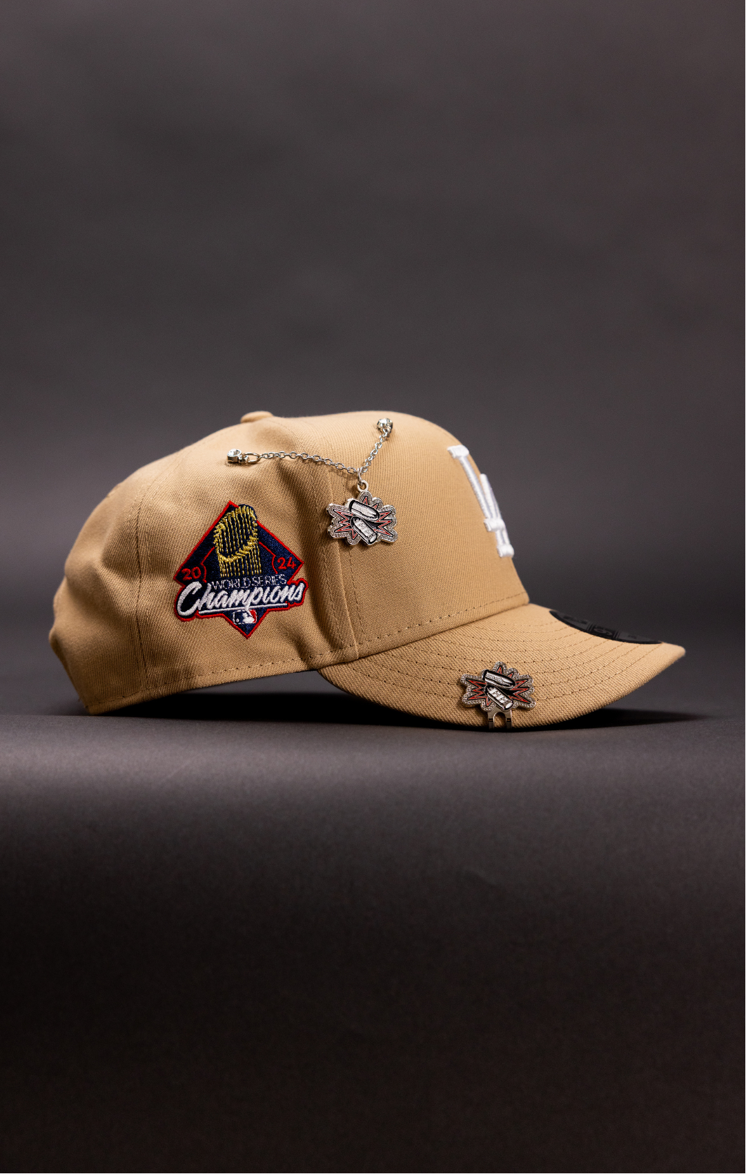NEW ERA EXCLUSIVE 9FIFTY LIGHT KHAKI LOS ANGELES DODGERS SNAPBACK W/ 2024 WORLD SERIES CHAMPIONS SIDE PATCH
