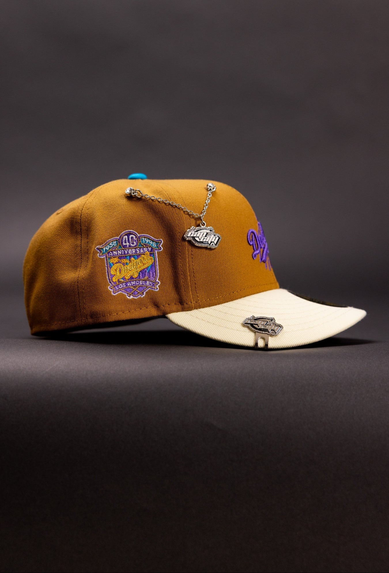 NEW ERA EXCLUSIVE 59FIFTY KHAKI/CREAM LOS ANGELES DODGERS W/ 40TH ANNIVERSARY SIDE PATCH