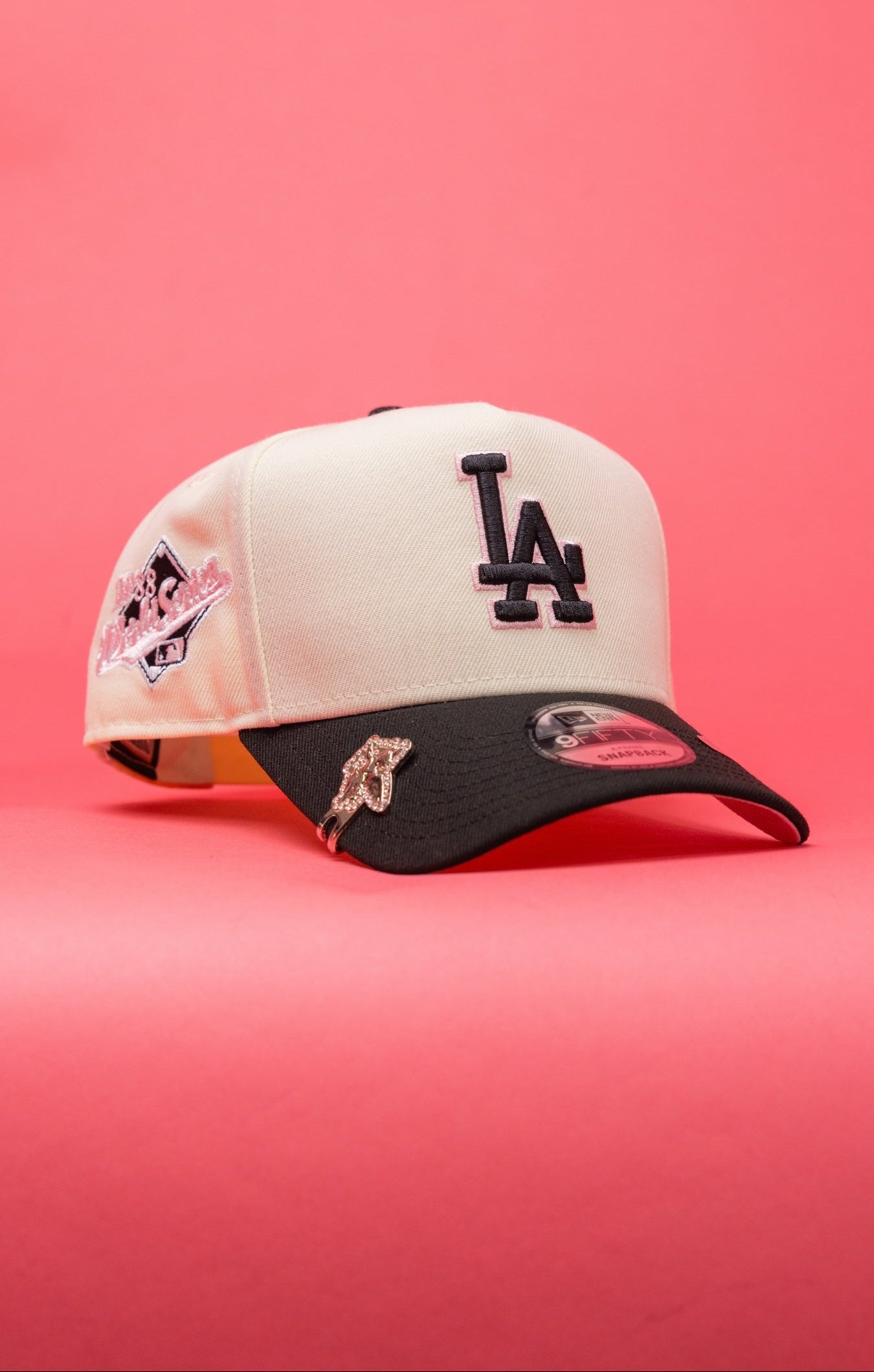 NEW ERA 9FIFTY A-FRAME CHROME/BLACK LOS ANGELES DODGERS W/ 1988 WORLD SERIES SIDE PATCH