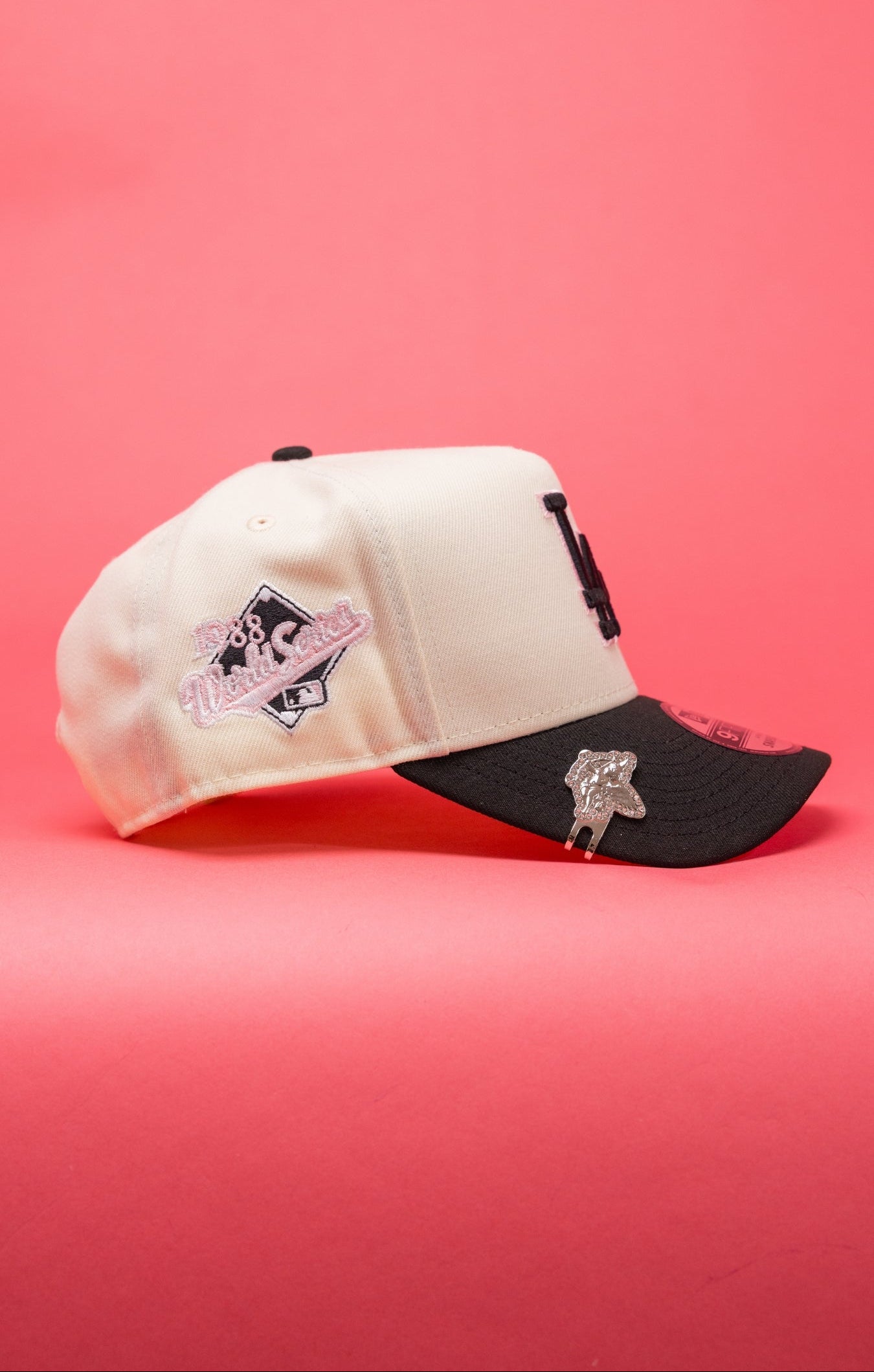 NEW ERA 9FIFTY A-FRAME CHROME/BLACK LOS ANGELES DODGERS W/ 1988 WORLD SERIES SIDE PATCH
