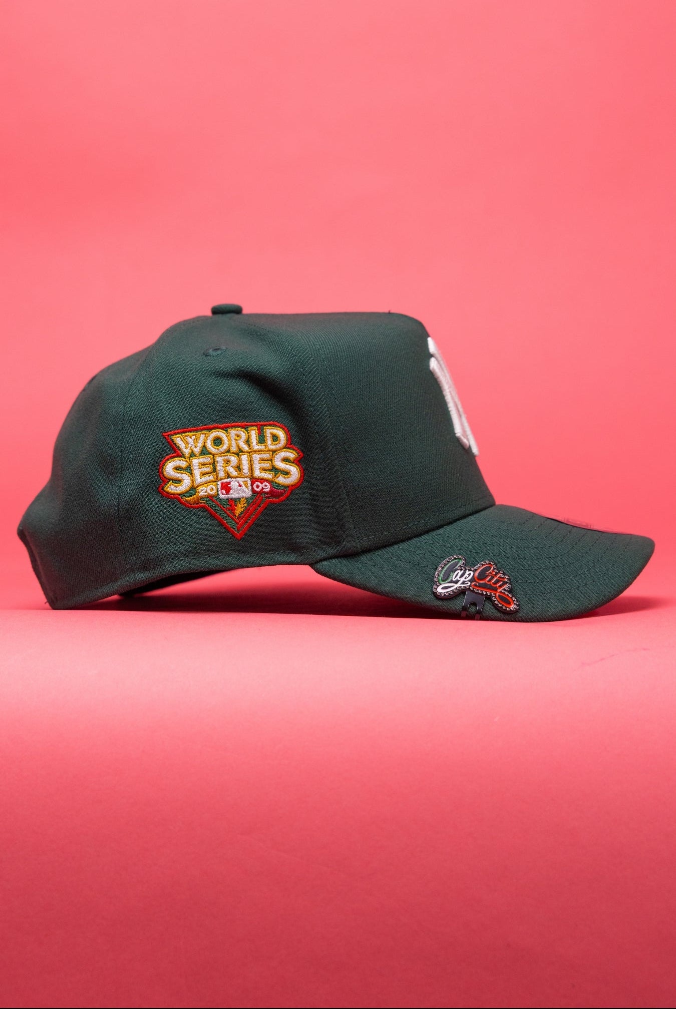 NEW ERA 9FIFTY A-FRAME FOREST GREEN NEW YORK YANKEES W/ HEART + WORLD SERIES SIDE PATCH