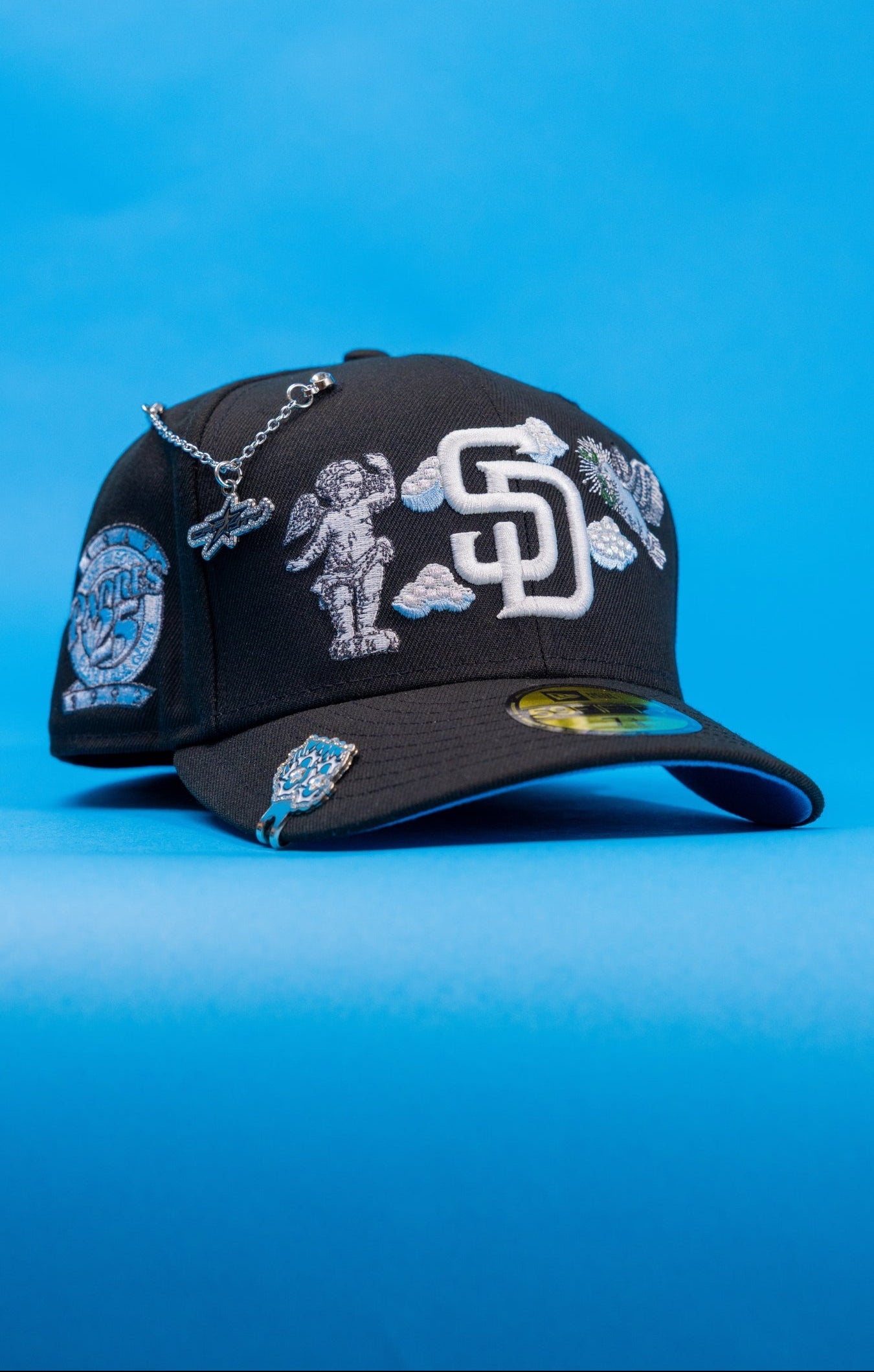 NEW ERA EXCLUSIVE 59FIFTY BLACK SAN DIEGO PADRES "HEAVENLY CITY" W/ 25TH ANNIVERSARY SIDE PATCH