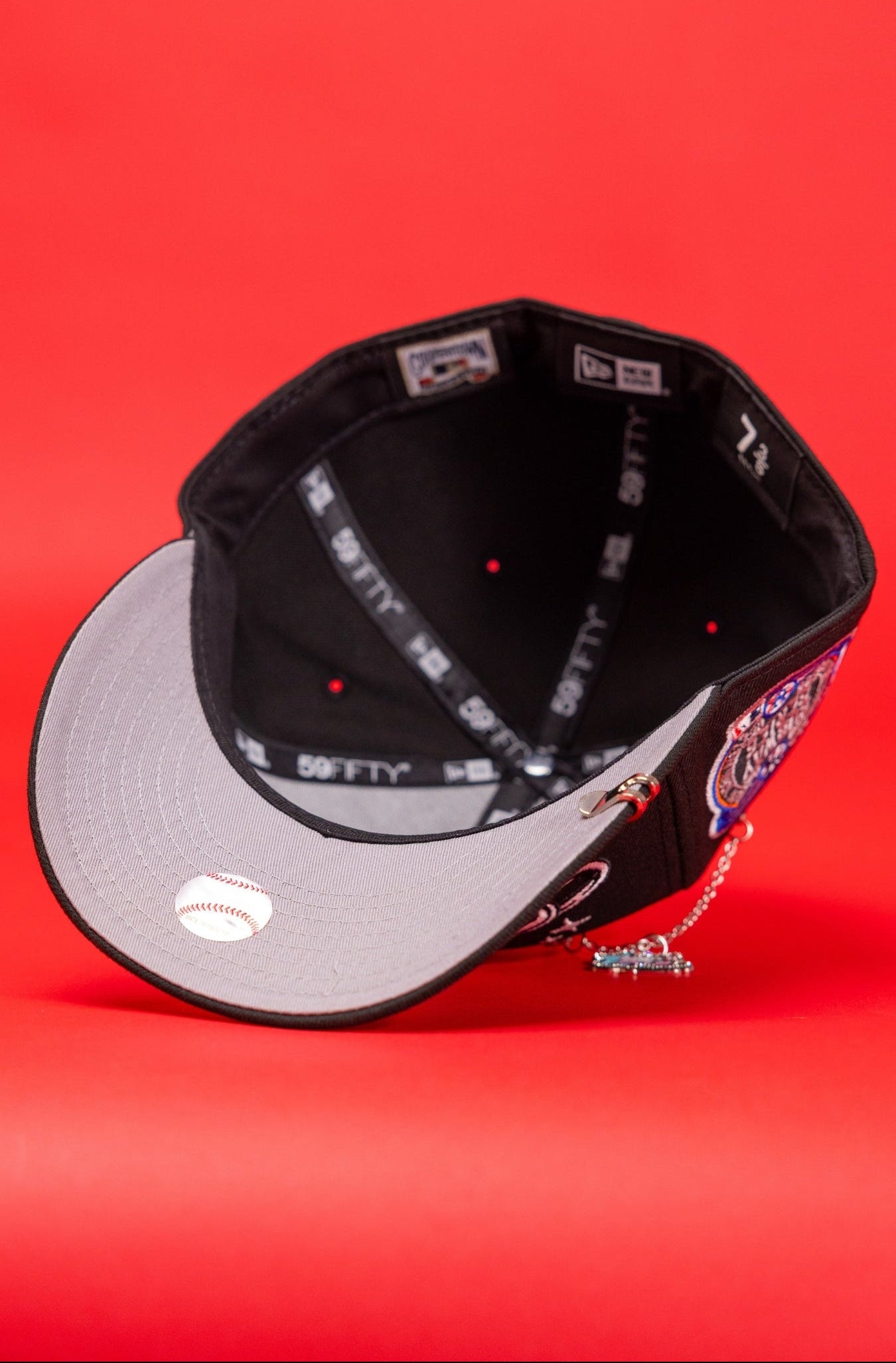 NEW ERA EXCLUSIVE 59FIFTY BLACK NEW YORK YANKEES W/ EMBROIDERY + SUBWA