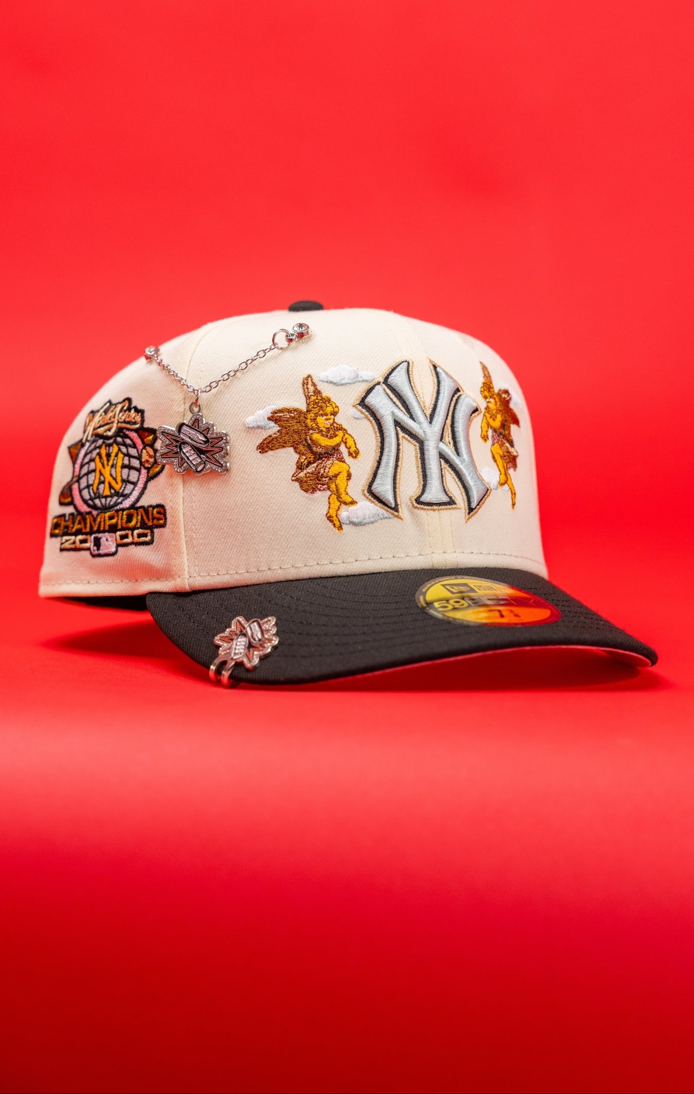 NEW ERA EXCLUSIVE 59FIFTY CHROME/BLACK NEW YORK YANKEES "CITY OF ANGELS" W/ WORLD CHAMPIONS SIDE PATCH
