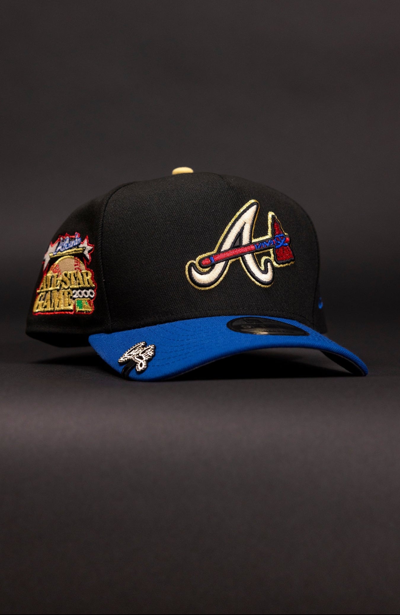 NEW ERA 9FIFTY A-FRAME BLACK/NAVY ATLANTA BRAVES SNAPBACK W/ 2000 ALL STAR GAME SIDE PATCH