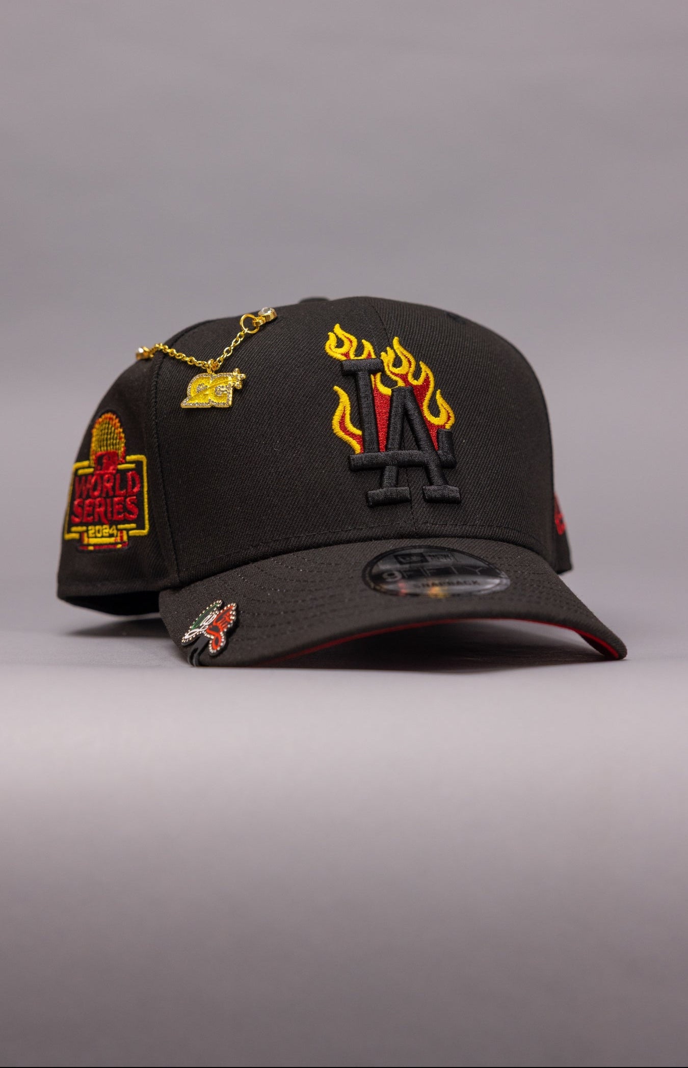 NEW ERA EXCLUSIVE 9FIFTY BLACK LOS ANGELES DODGERS SNAPBACK W/ FLAME LOGO + WORLD SERIES SIDE PATCH