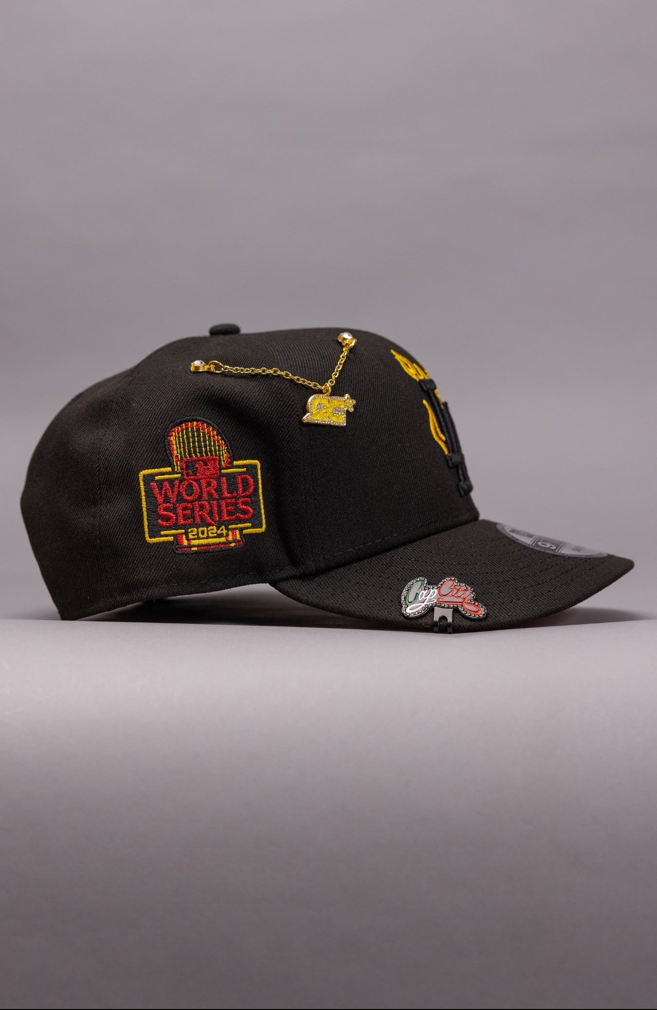 NEW ERA EXCLUSIVE 9FIFTY BLACK LOS ANGELES DODGERS SNAPBACK W/ FLAME LOGO + WORLD SERIES SIDE PATCH