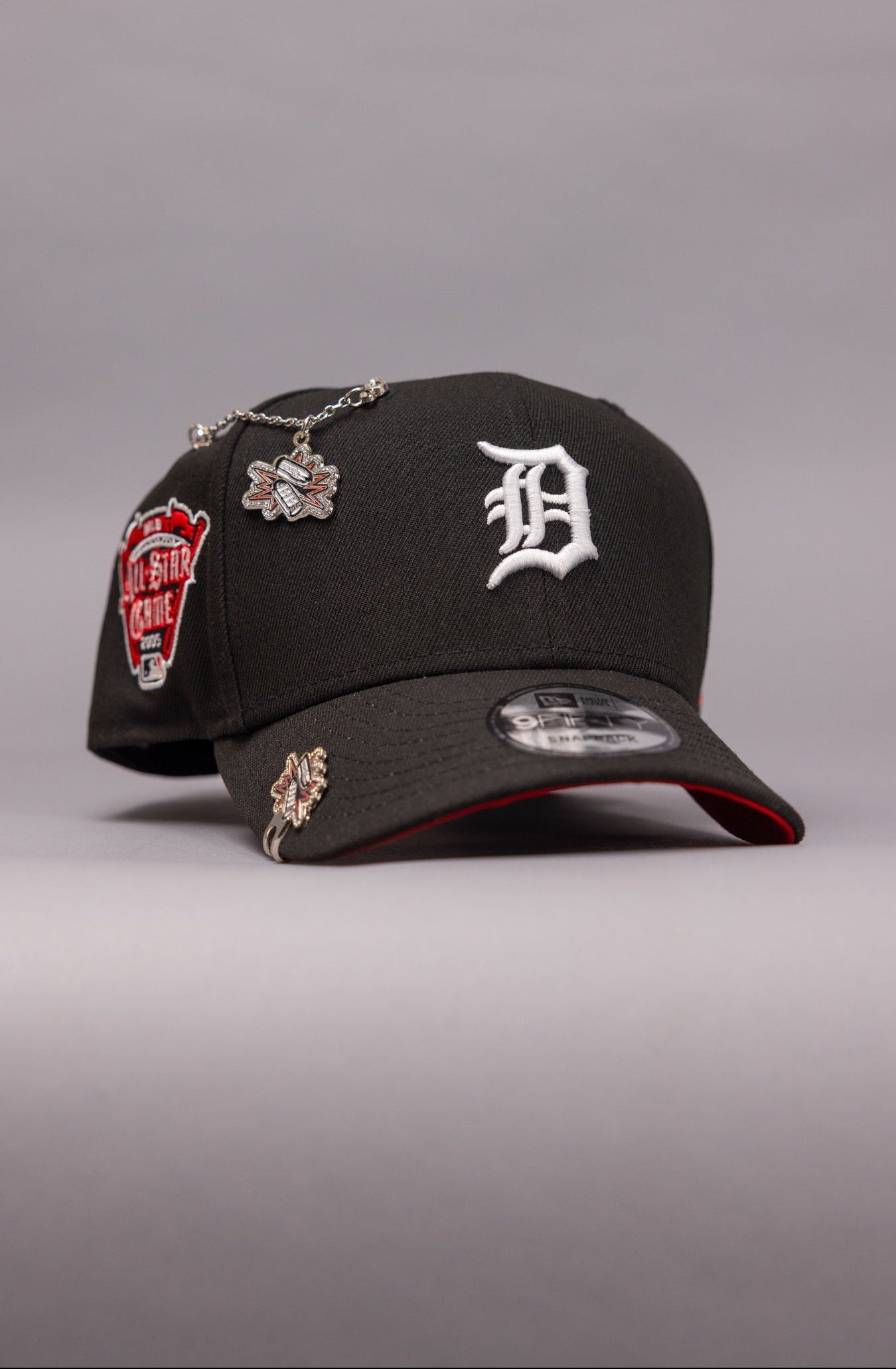 NEW ERA EXCLUSIVE 9FIFTY BLACK DETROIT TIGERS SNAPBACK W/ ALL STAR GAME SIDE PATCH