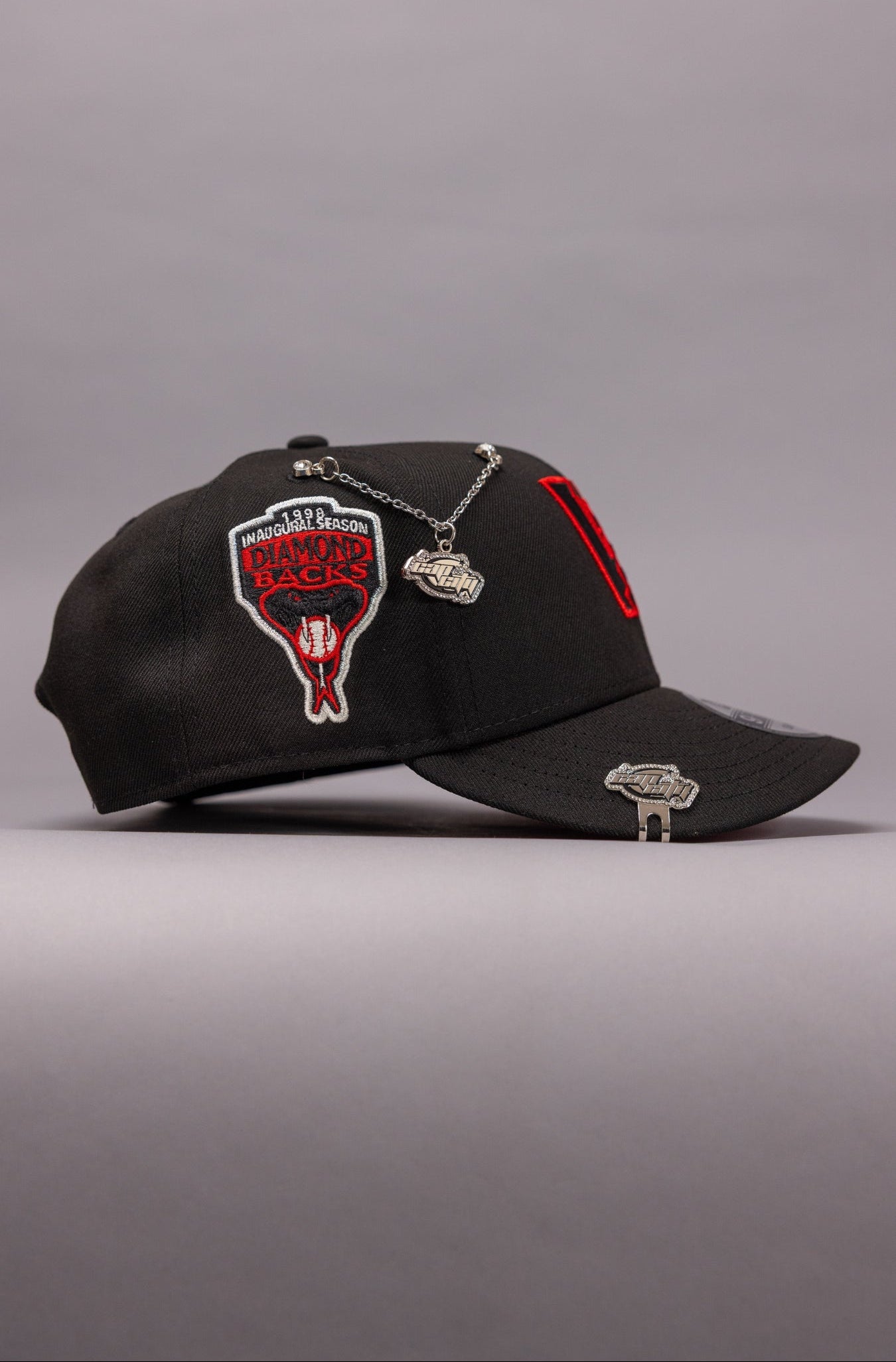 NEW ERA EXCLUSIVE 9FIFTY BLACKED OUT UPSIDE DOWN ARIZONA DIAMONDBACKS SNAPBACK W/ 1998 INAUGURAL SEASON SIDE PATCH
