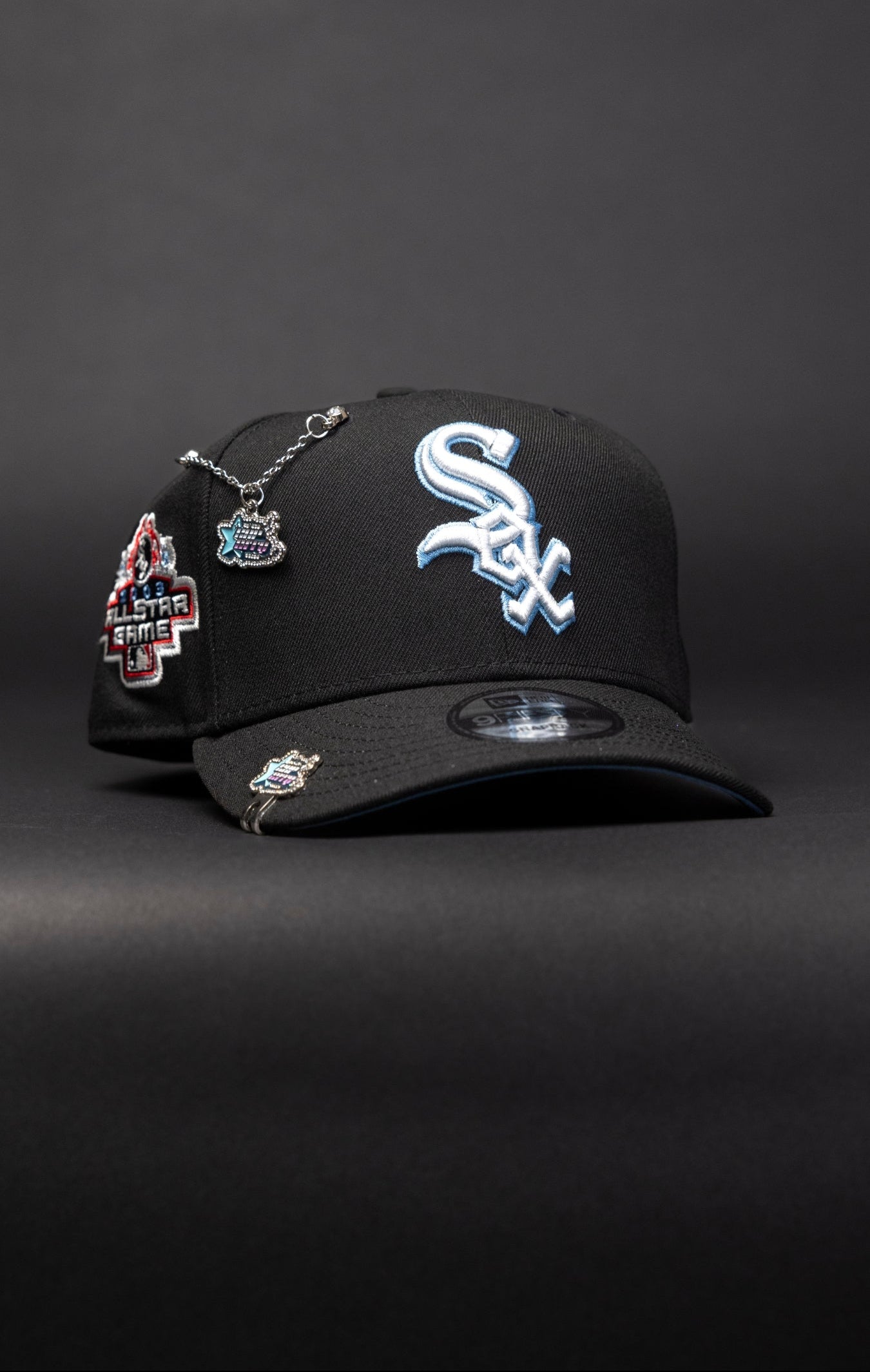 NEW ERA EXCLUSIVE 9FIFTY BLACK CHICAGO WHITE SOX SNAPBACK W/ 2003 ALL STAR GAME SIDE PATCH
