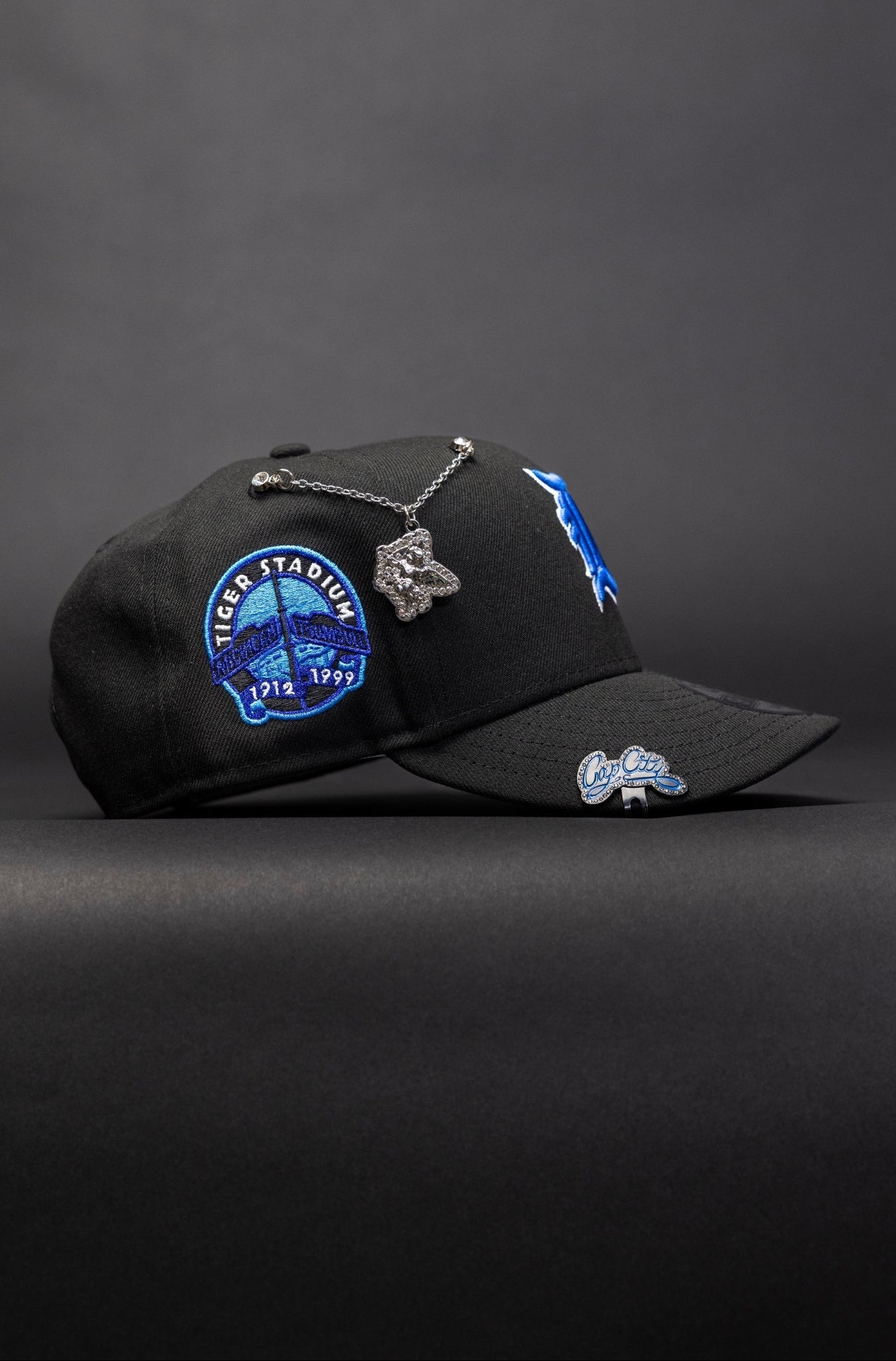 NEW ERA EXCLUSIVE 9FIFTY BLACK DETROIT TIGERS SNAPBACK W/ TIGER STADIUM SIDE PATCH