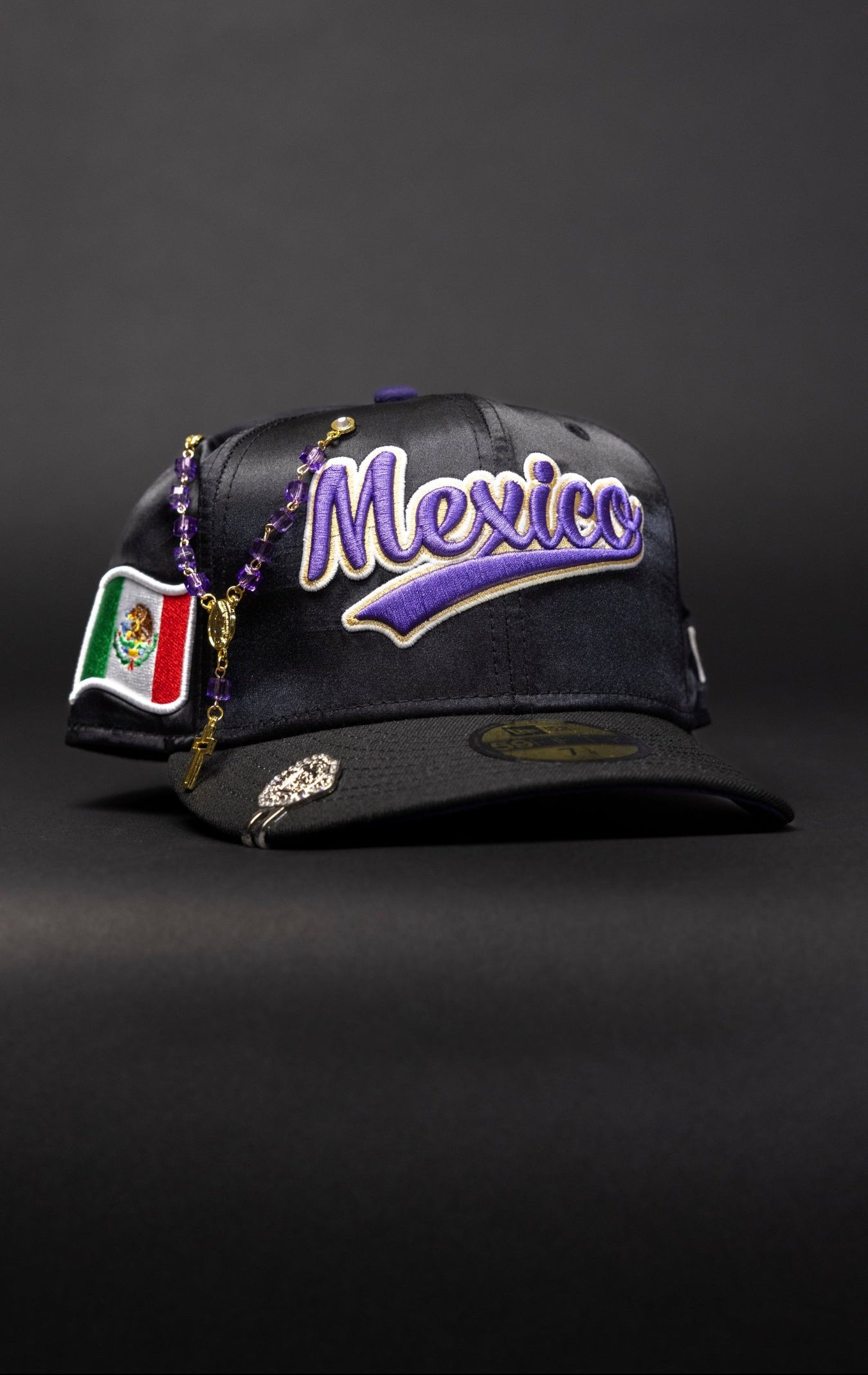 NEW ERA EXCLUSIVE 59FIFTY SATIN 2025 WBC MEXICO SCRIPT W/ MEXICO FLAG SIDE PATCH