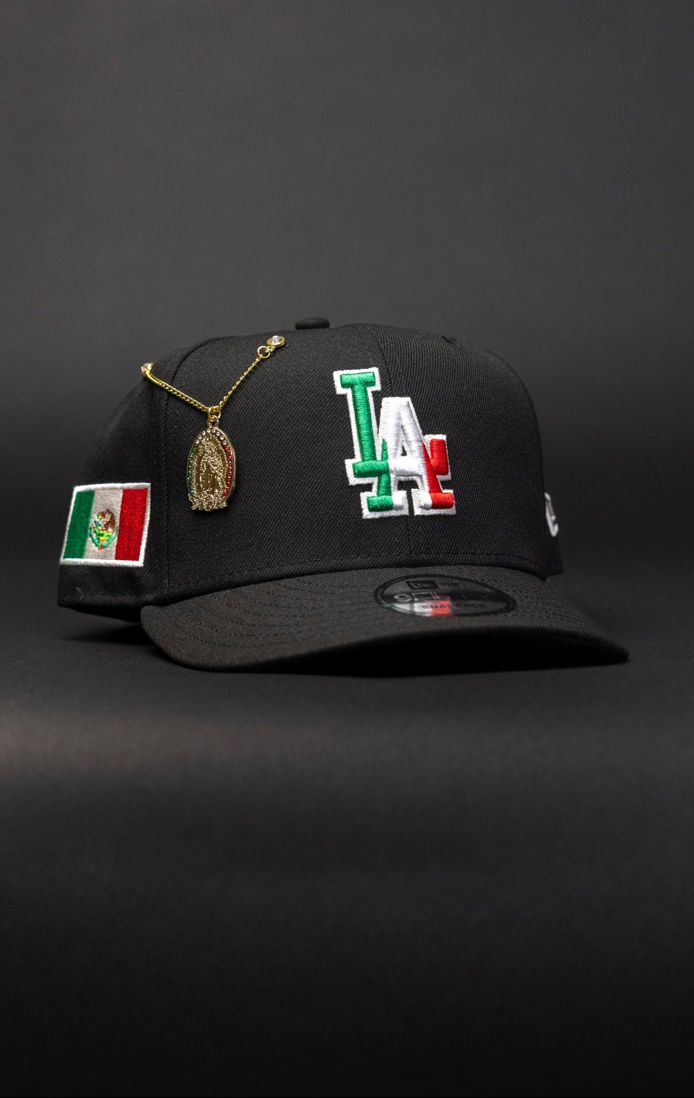 NEW ERA EXCLUSIVE 9FIFTY BLACK LOS ANGELES DODGERS SNAPBACK W/ MEXICAN FLAG LOGO + MEXICAN FLAG SIDE PATCH