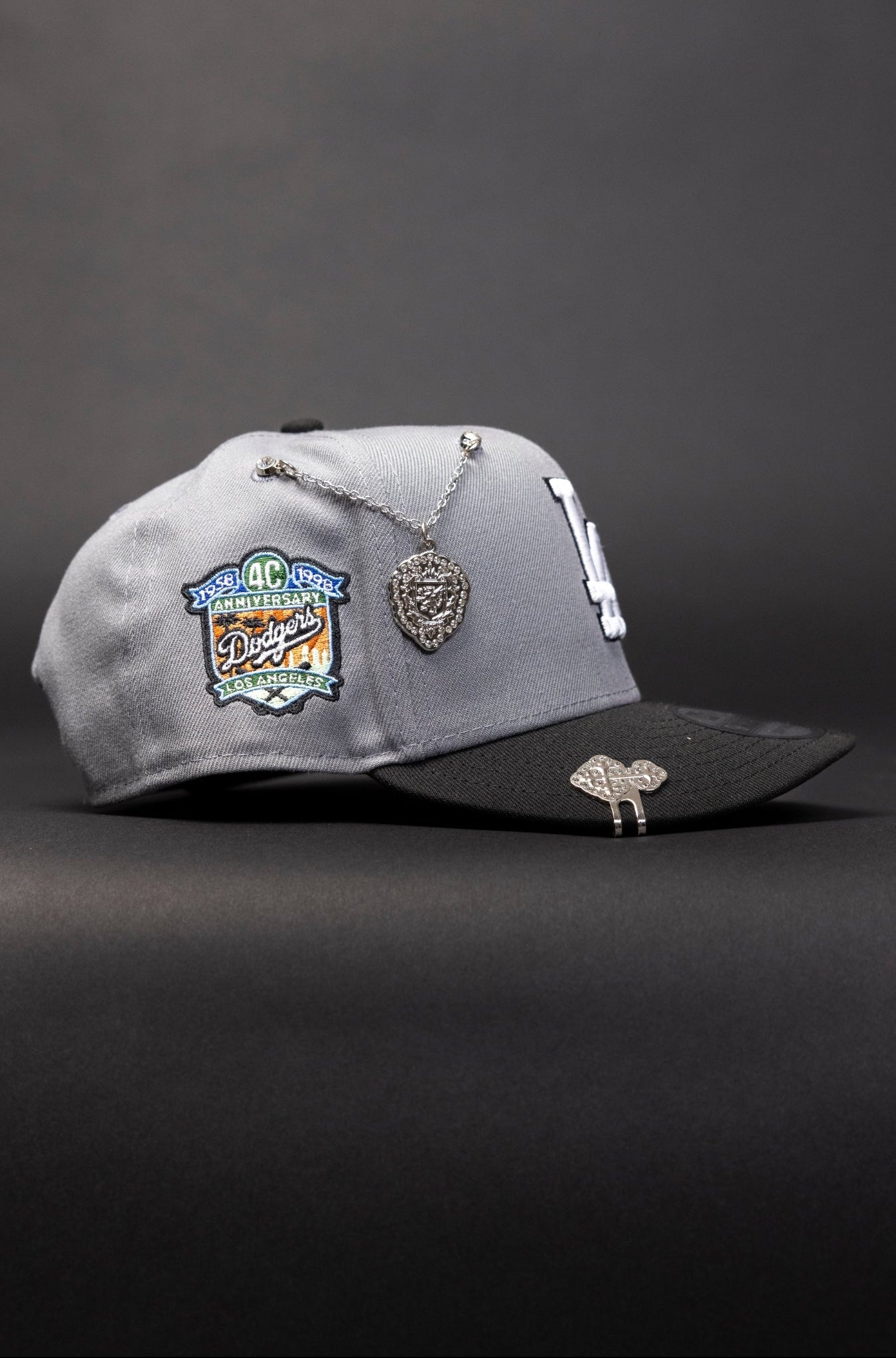 NEW ERA EXCLUSIVE 9FIFTY GREY/BLACK LOS ANGELES DODGERS SNAPBACK W/ 40TH ANNIVERSARY SIDE PATCH