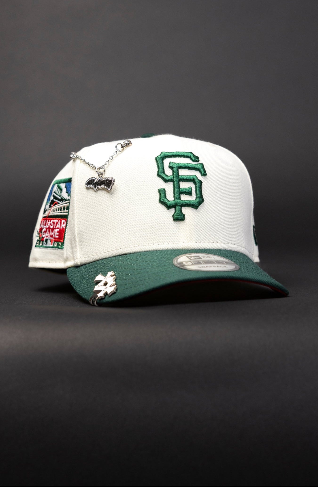 NEW ERA EXCLUSIVE 9FIFTY CHROME/FOREST GREEN SAN FRANCISCO GIANTS SNAPBACK W/ ALL STAR GAME SIDE PATCH
