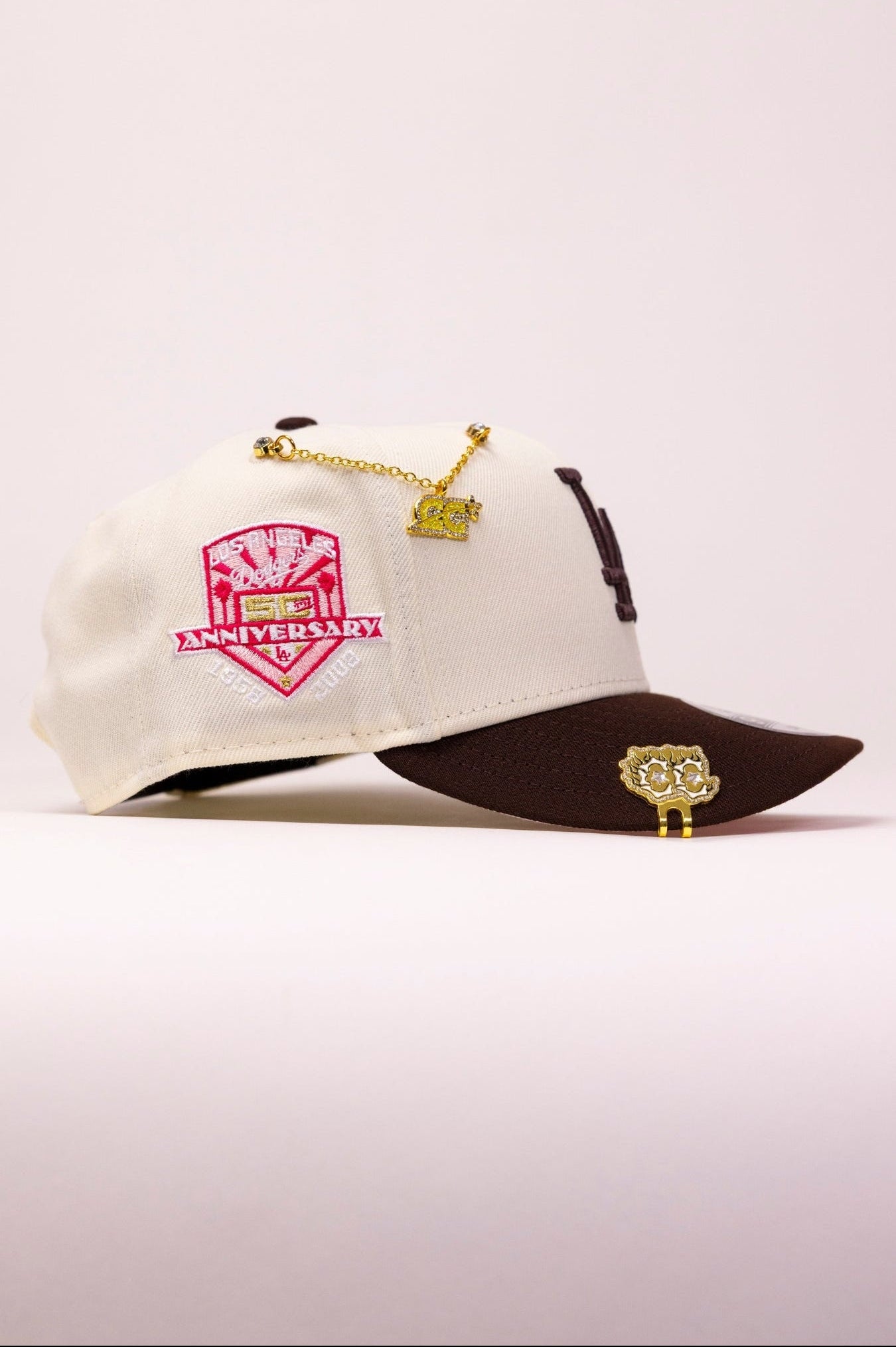 NEW ERA EXCLUSIVE 9FIFTY CHROME/BROWN LOS ANGELES DODGERS SNAPBACK W/ 50TH ANNIVERSARY SIDE PATCH