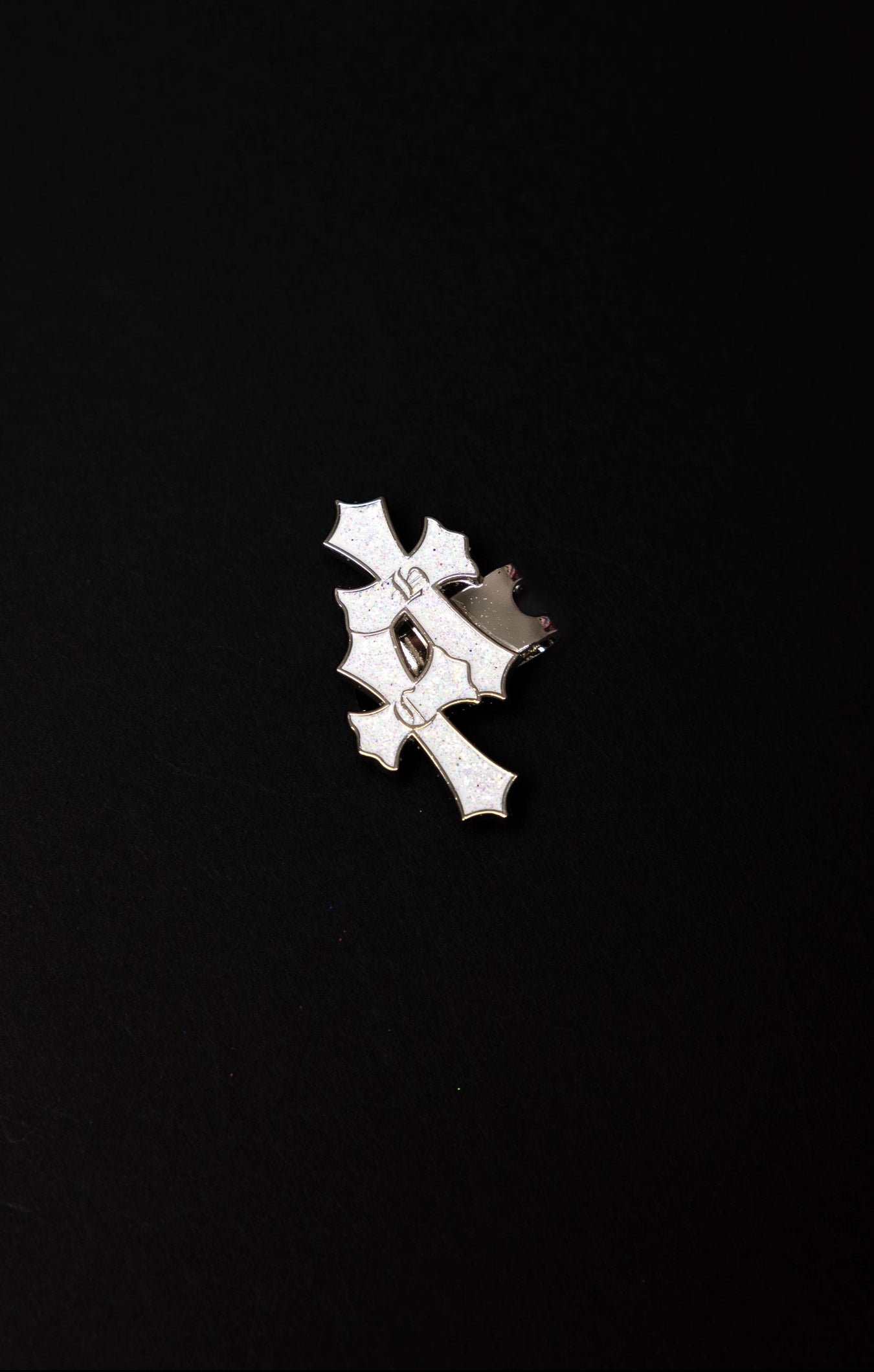 *NEW PEARL WHITE "TWIN CRUCIFIX" EXCLUSIVE BLIP VERY LIMITED